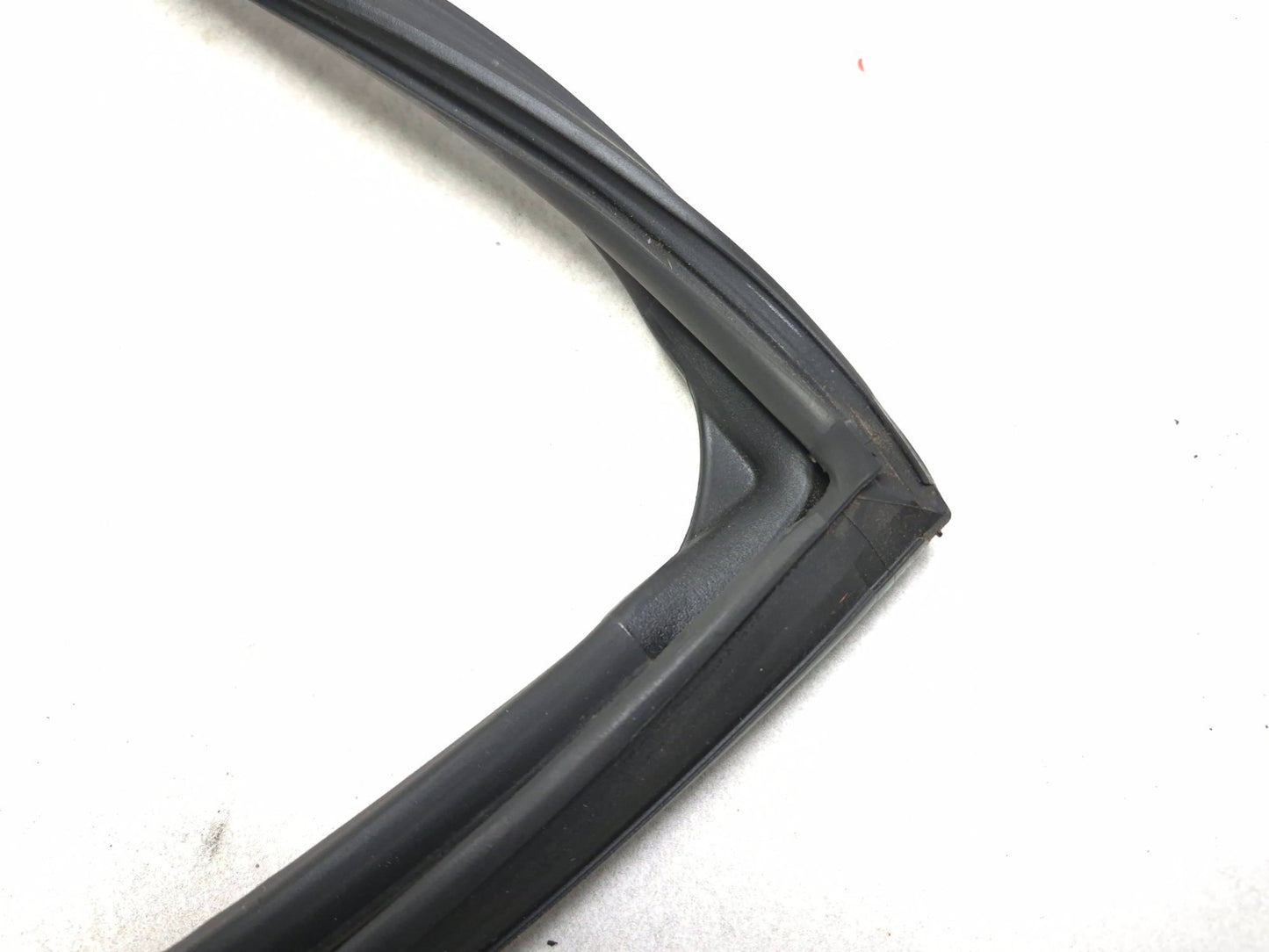 2018 Nissan Altima Rear Door Weatherstrip Seal Passenger Side Right 5pcs OEM