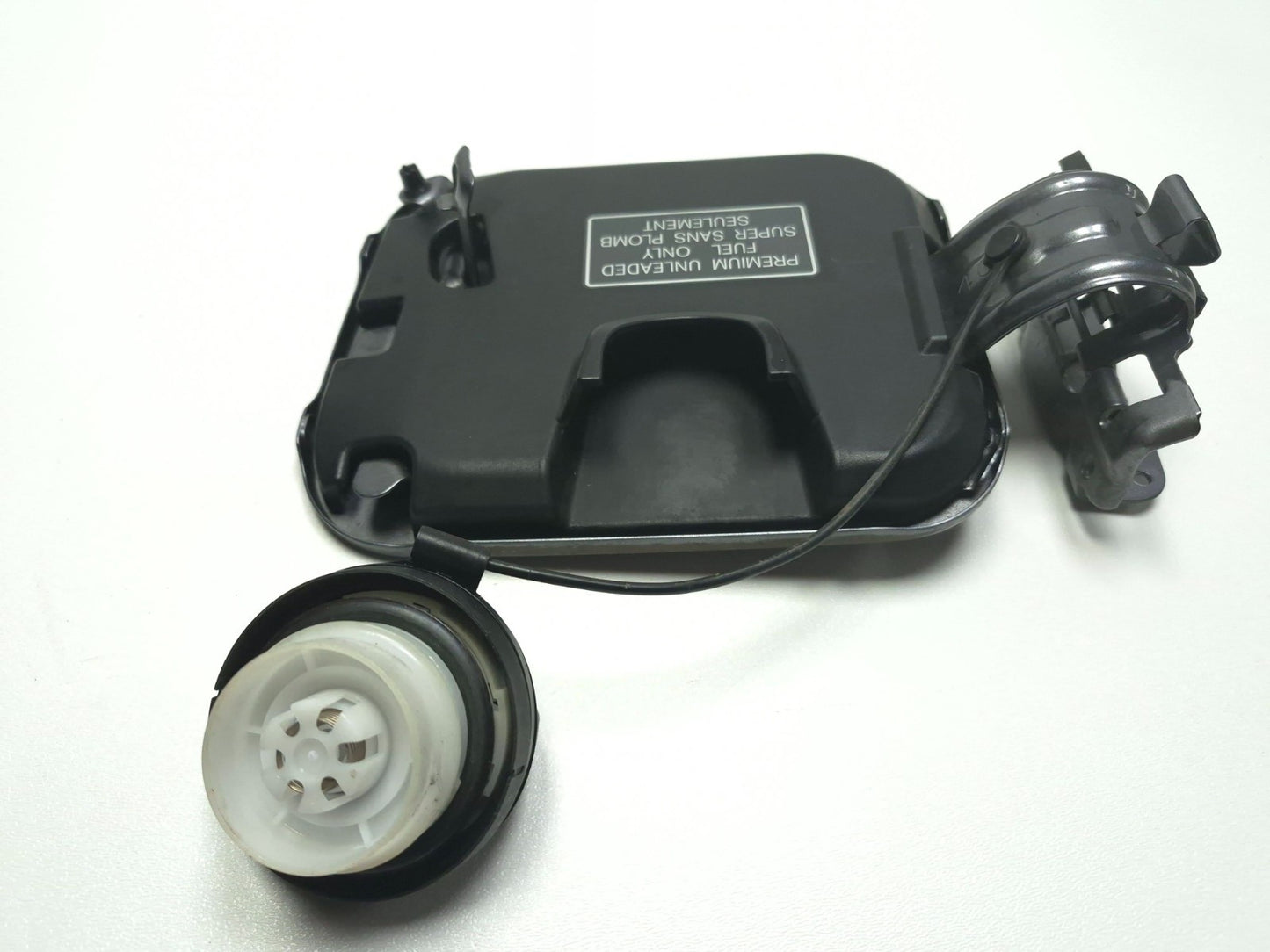 2020 Infiniti Q50 Fuel Tank Door Lid W/ Gas Cap OEM ✅