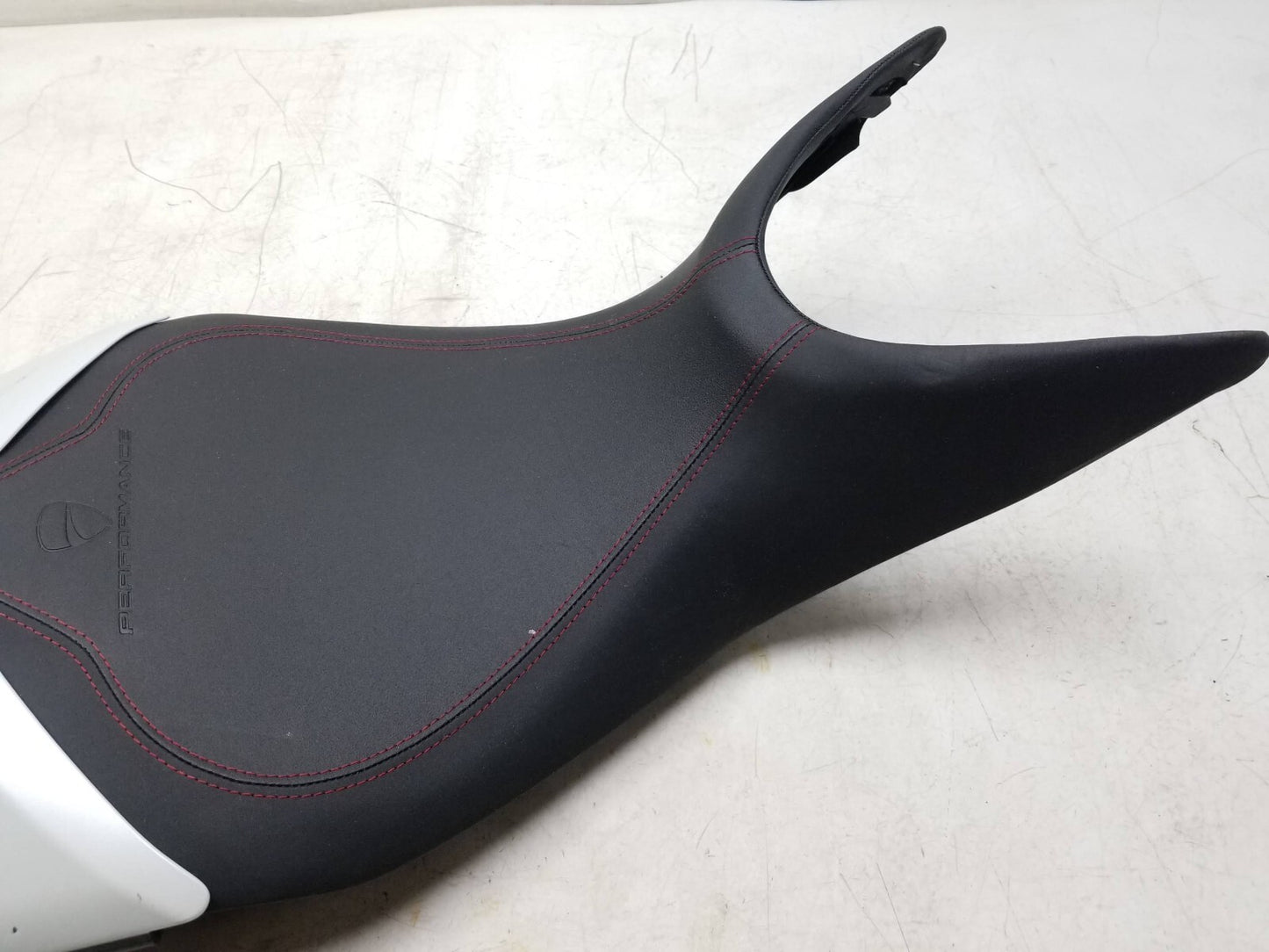 21-24 Ducati Supersport 950 950s Front Rear Seat Saddle OEM 6k Mi M8