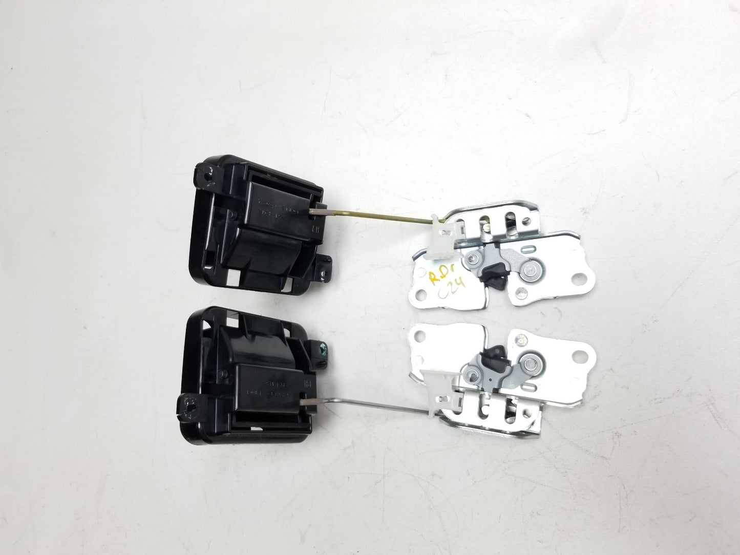 11-17 Lexus CT200h Rear Seat Fold Release Lock Pair Oem✅