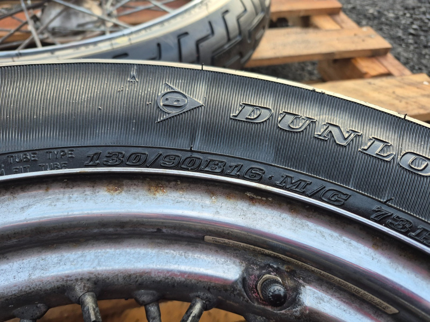 1997 Harley Sportster Xl883  Xl 883 Rear & Front Wheel W/ Tire Pair 16" 19" OEM