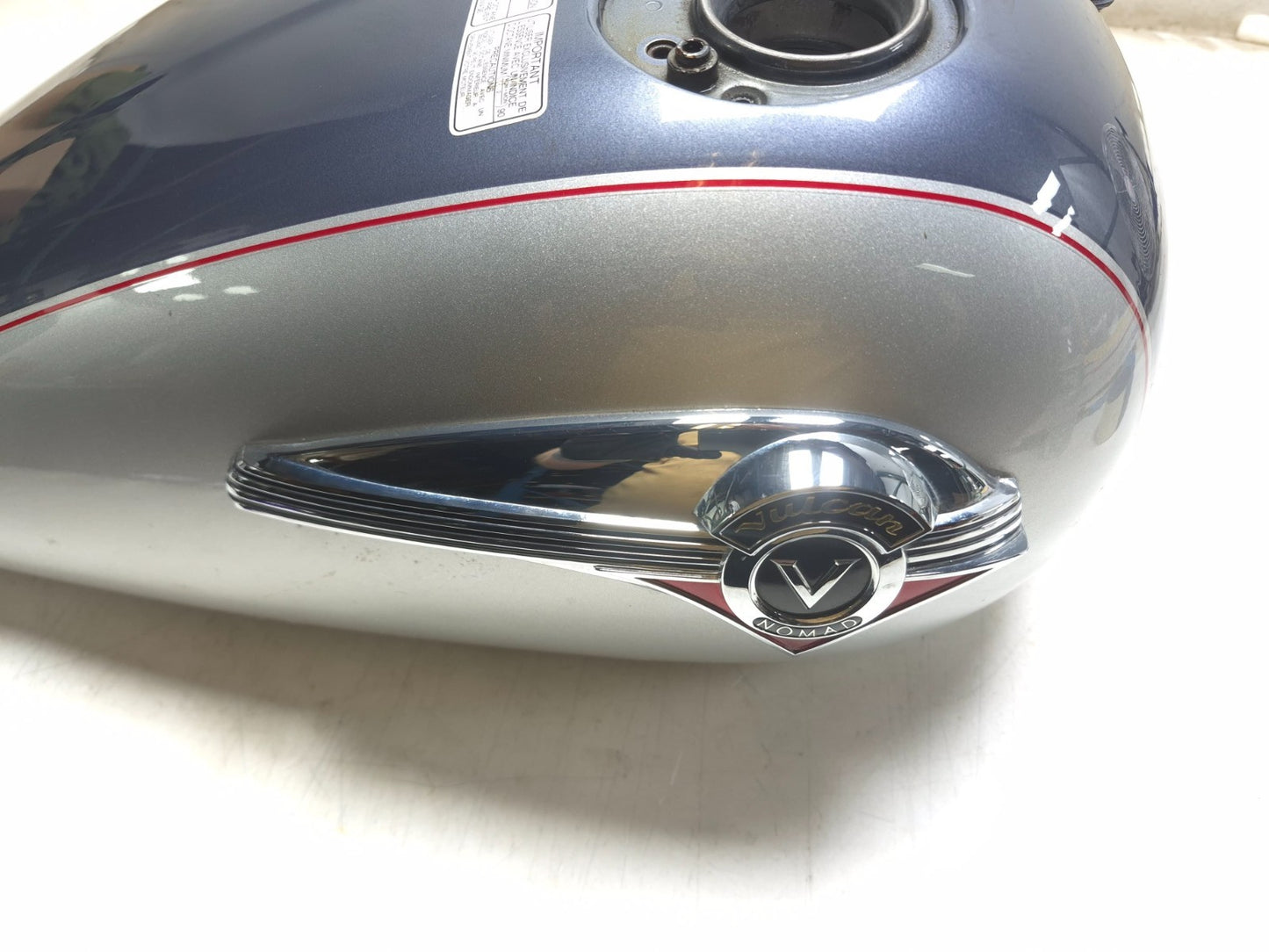 2001 Kawasaki Vulcan 1500 Vn1500 Classic Fuel Tank OEM