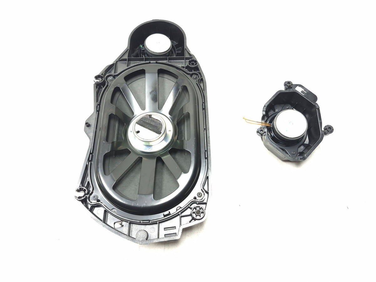 2012 Mercedes W212 E350 Sedan Rear Sub Woofer Speaker OEM