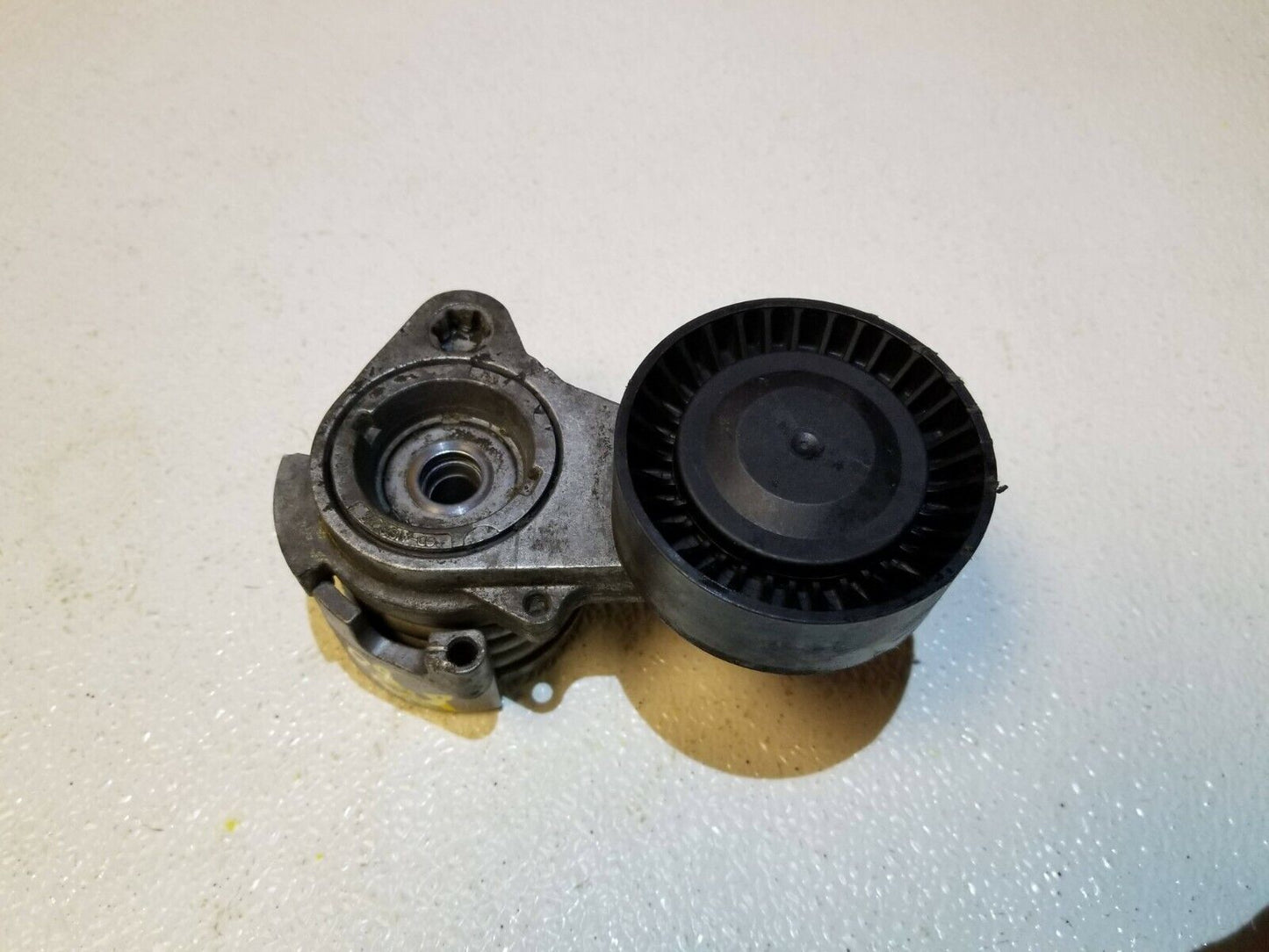 07 08 09 10 BMW E60 528i Engine Belt Tensioner OEM N52