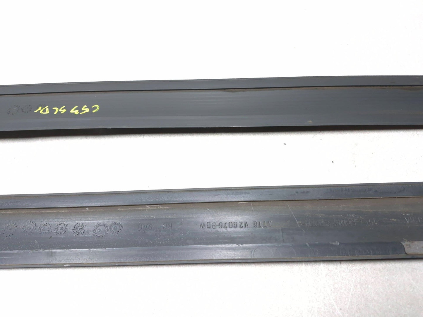 2013 Ford Transit Connect Rear Sliding Door Lower Molding Left & Right OEM