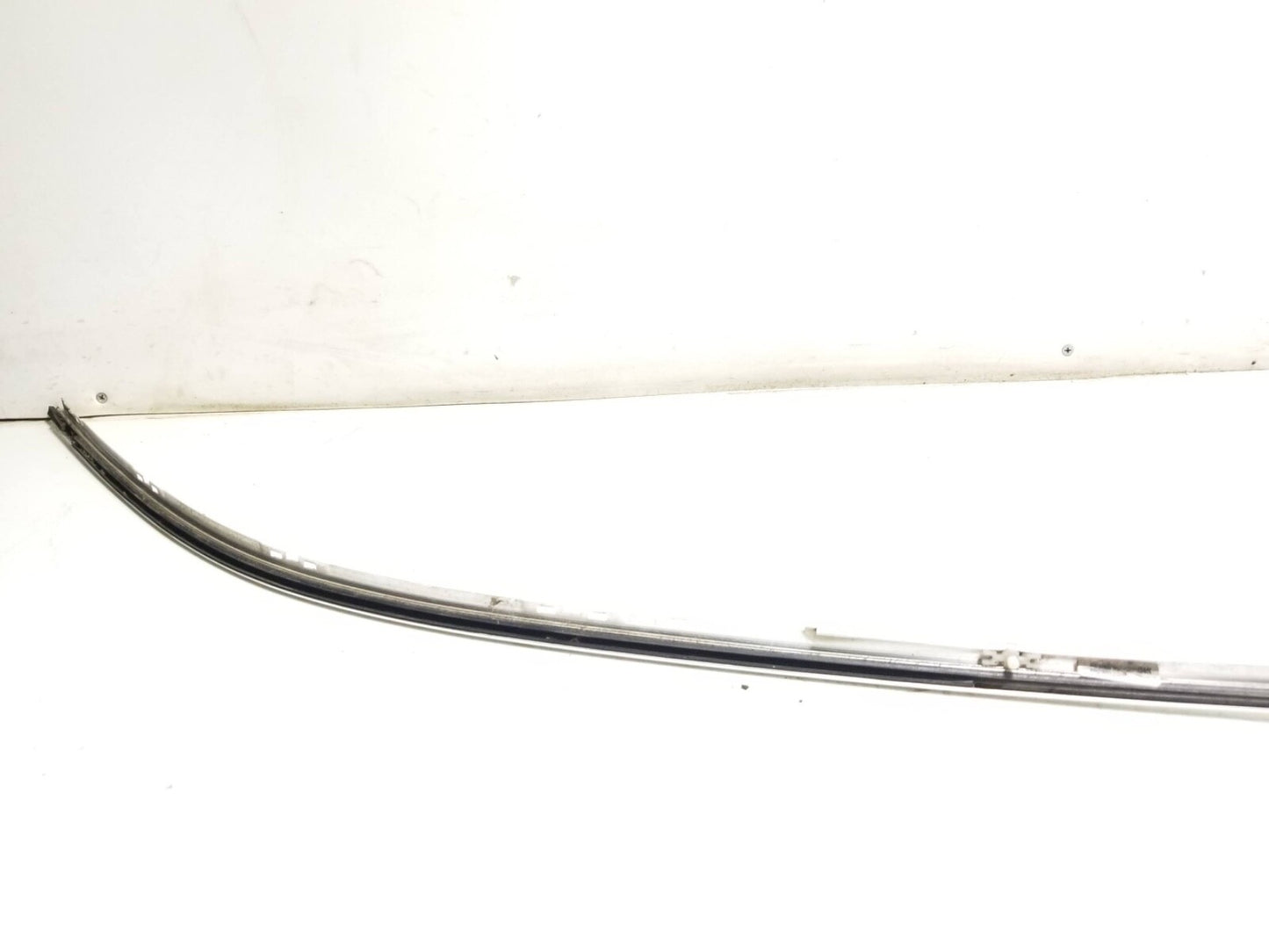 2009 - 2012 Audi Q5 Exterior Roof Trim Molding OEM