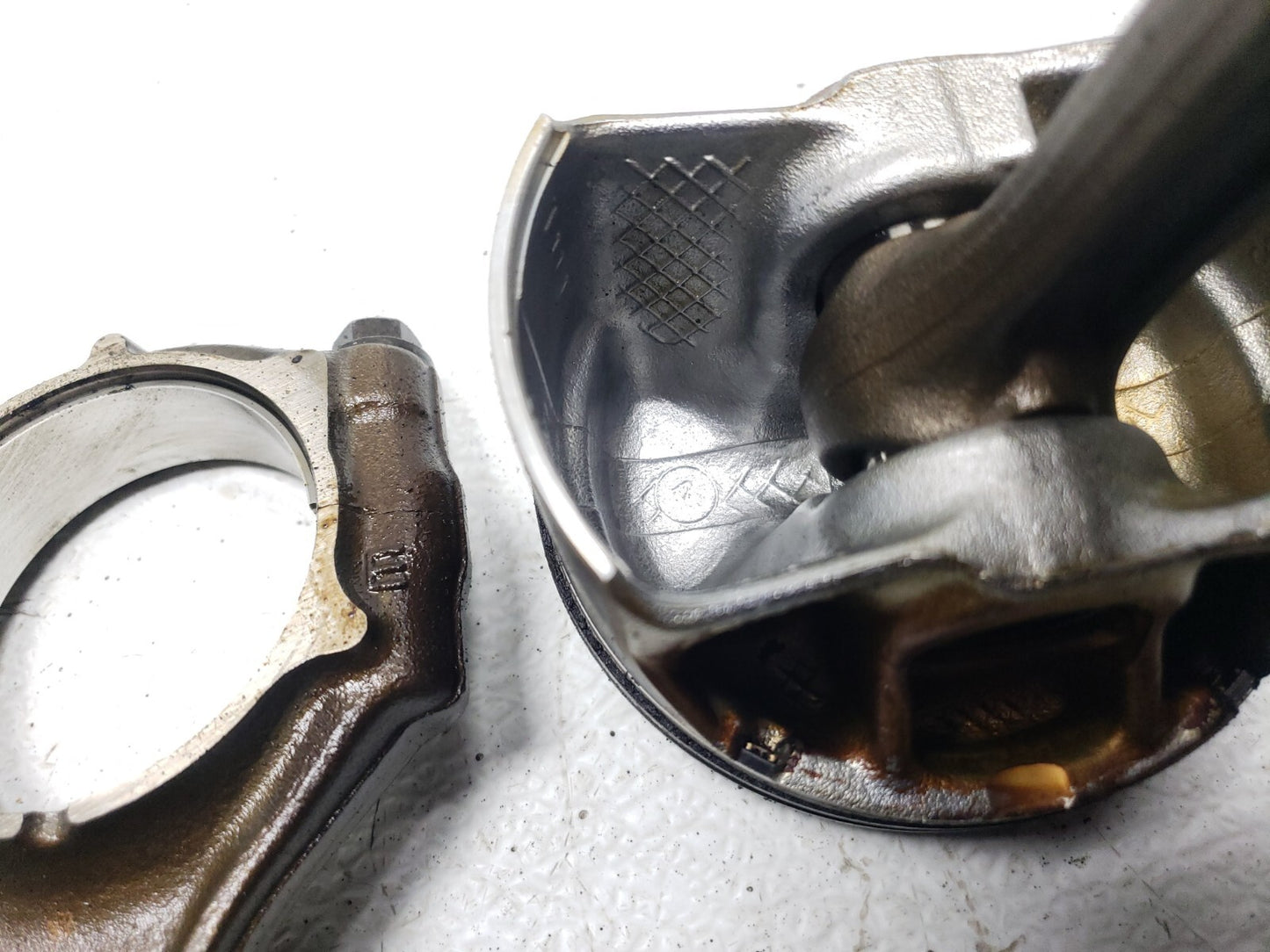 2016 Jeep Cherokee 3.2l Piston W/ Connecting Rod 6pcs OEM