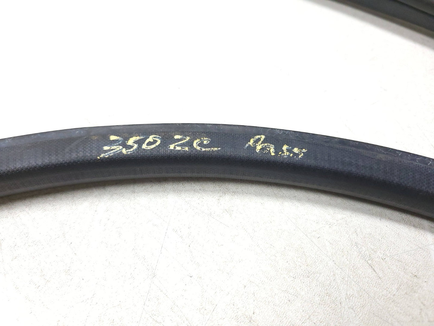 2007 - 2009 Nissan 350z Door Weatherstrip Front Passenger Side Right OEM