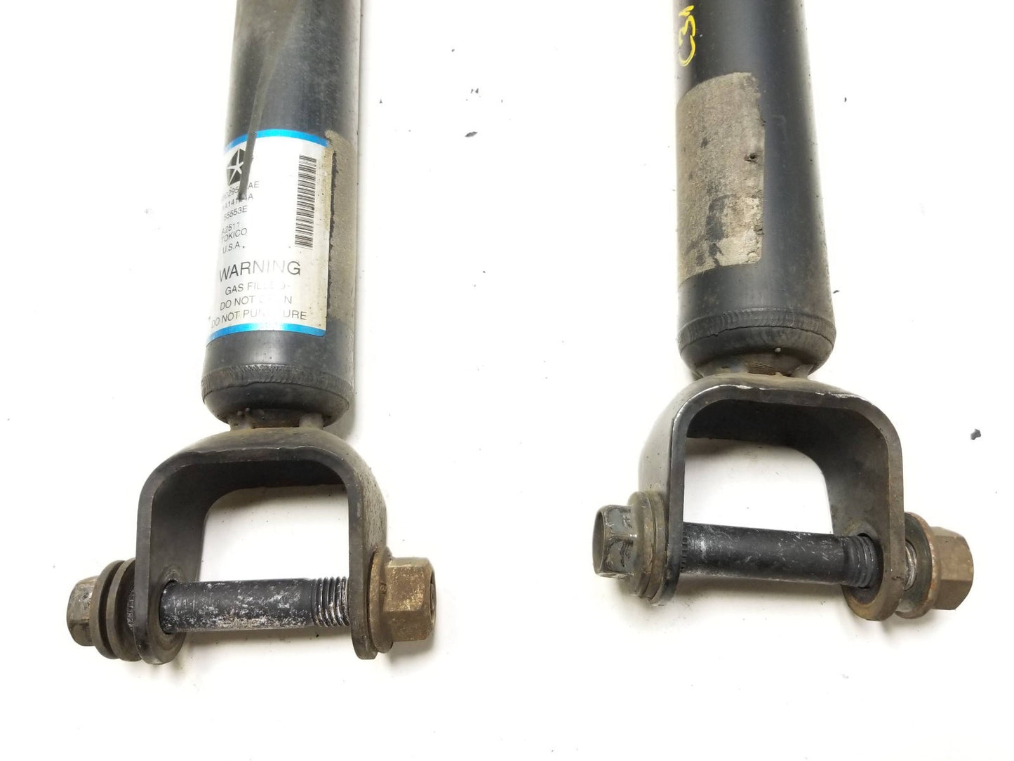 2012 Jeep Grand Cherokee Rear Shock Strut Absorber Left & Right OEM