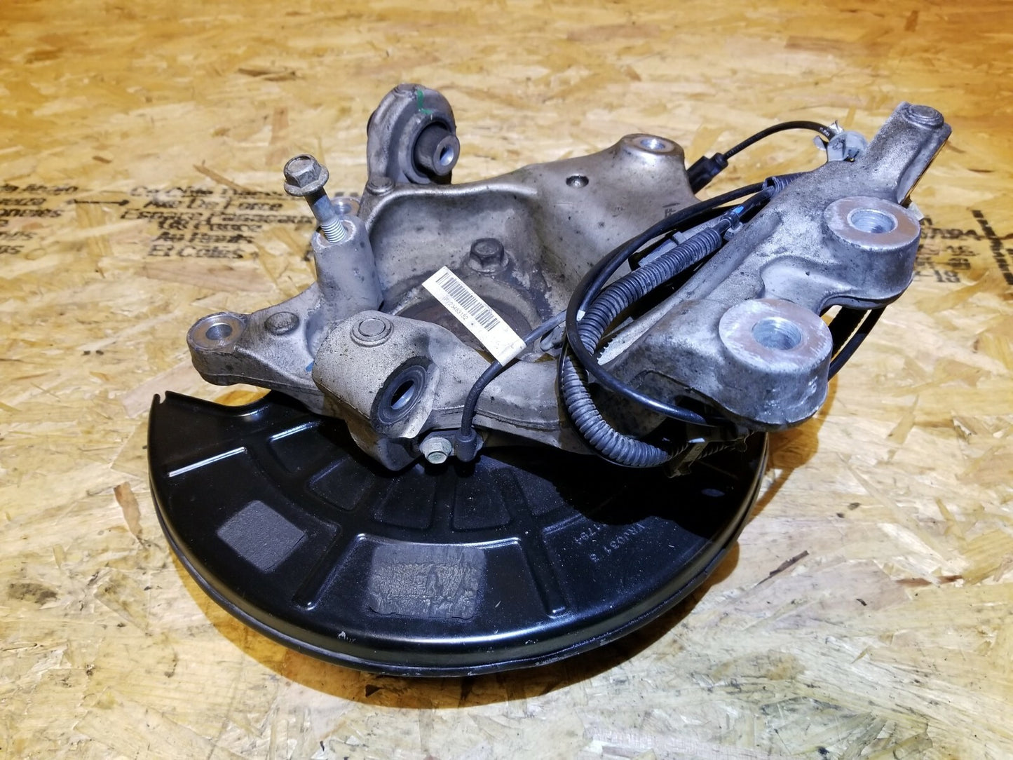 2014 Buick Regal Rear Spindle Knuckle Wheel Hub Passenger Side Right OEM