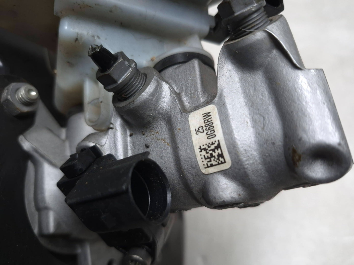 2015 Volkswagen Golf Power Brake Booster & Mater Cylinder OEM