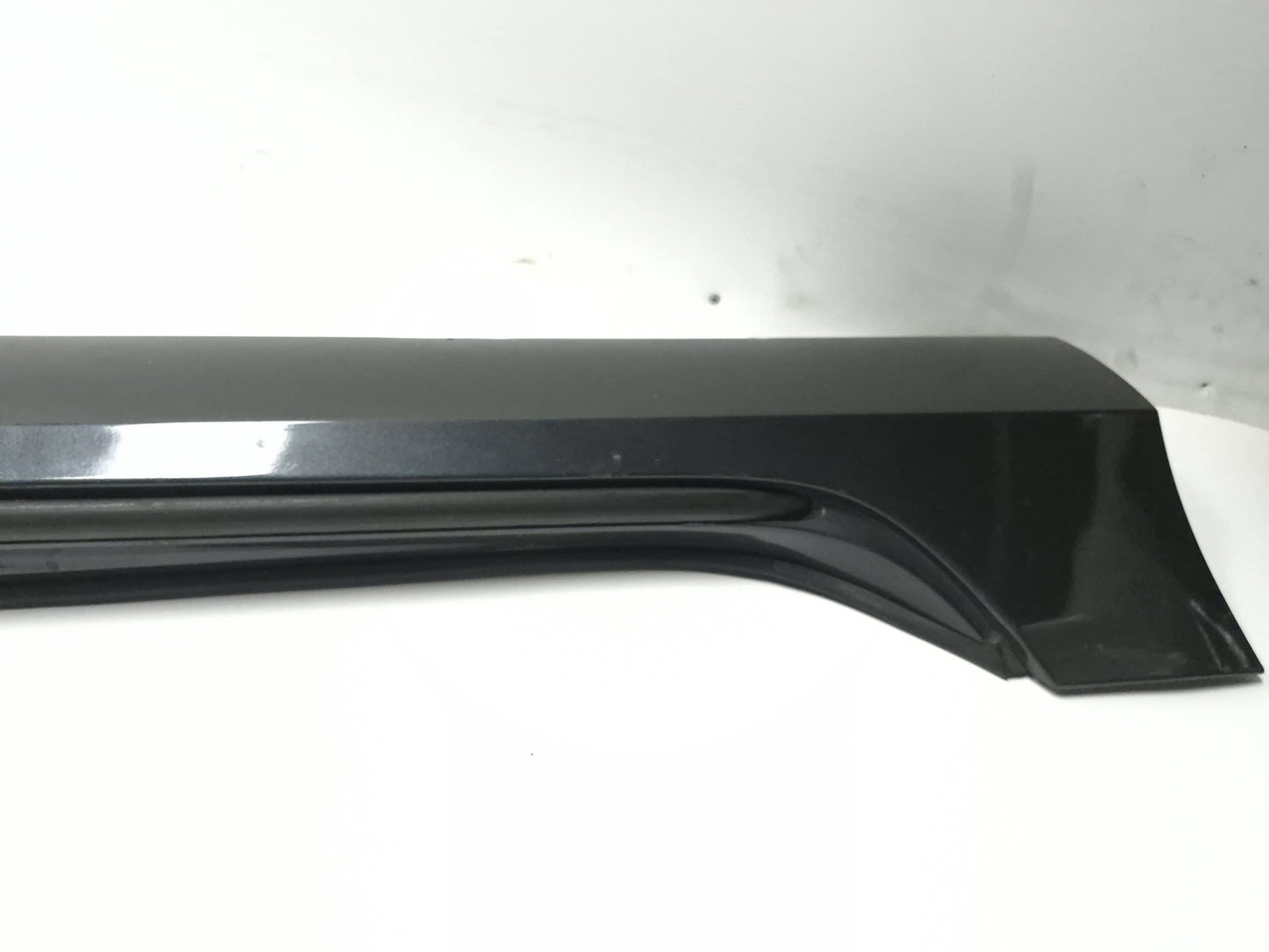 2013 Volvo S60 Right Side Skirt Rocker Panel Molding OEM 31333005
