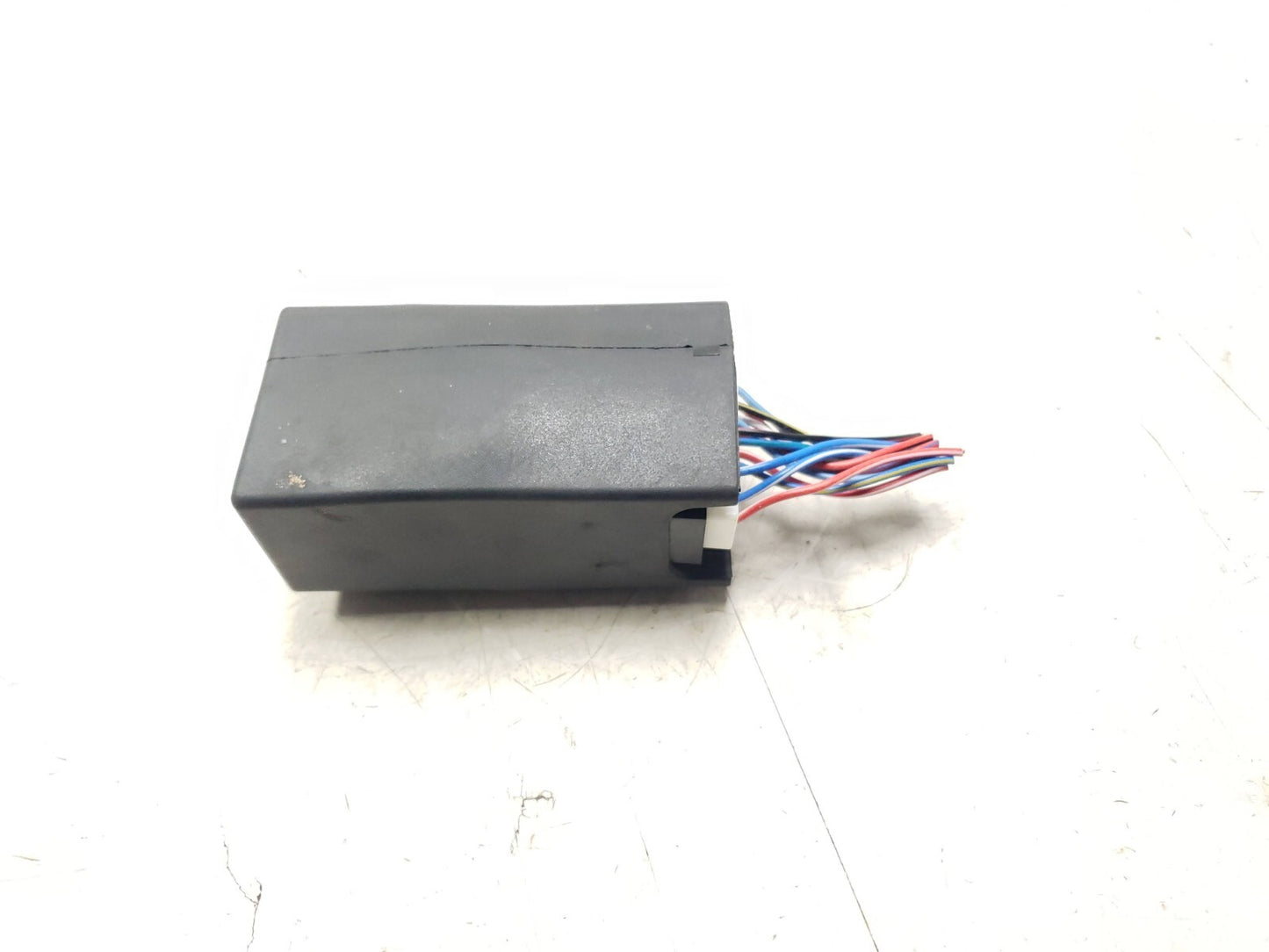 2022-2024 Yamaha Yzf-r7 Yzfr7 Fuse Relay 5vk-81950-51 OEM