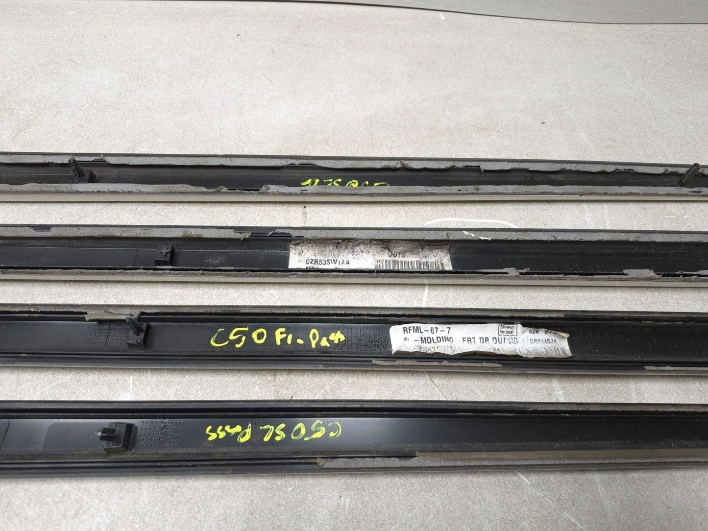 2013 Dodge Grand Caravan Door Molding 4pcs Oem✅