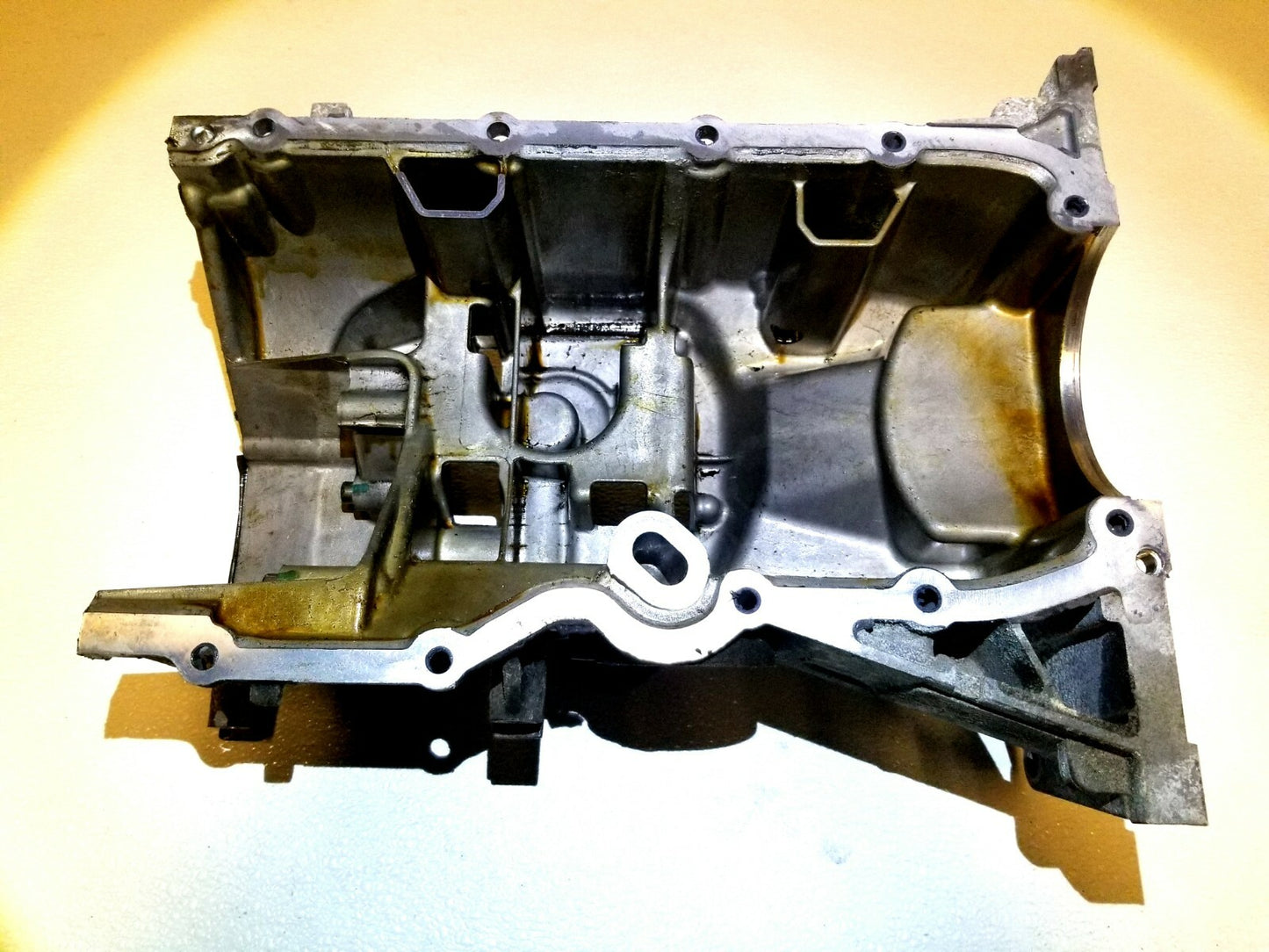 2016 Nissan Versa 1.6l Engine Upper Oil Pan OEM