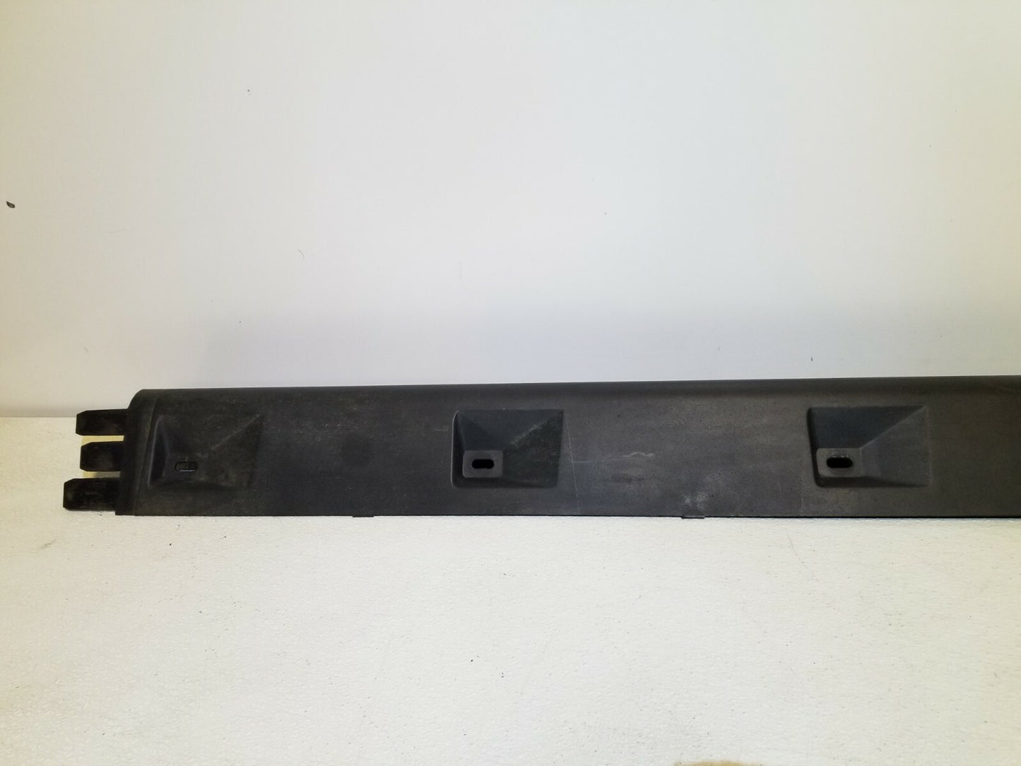 2009 Range Rover Sport Rocker Panel Skirt Molding Left Driver Side OEM