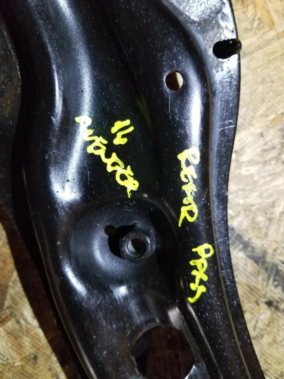 2014 Dodge Avenger Rear Trailing Control Arm Passenger Side Right OEM