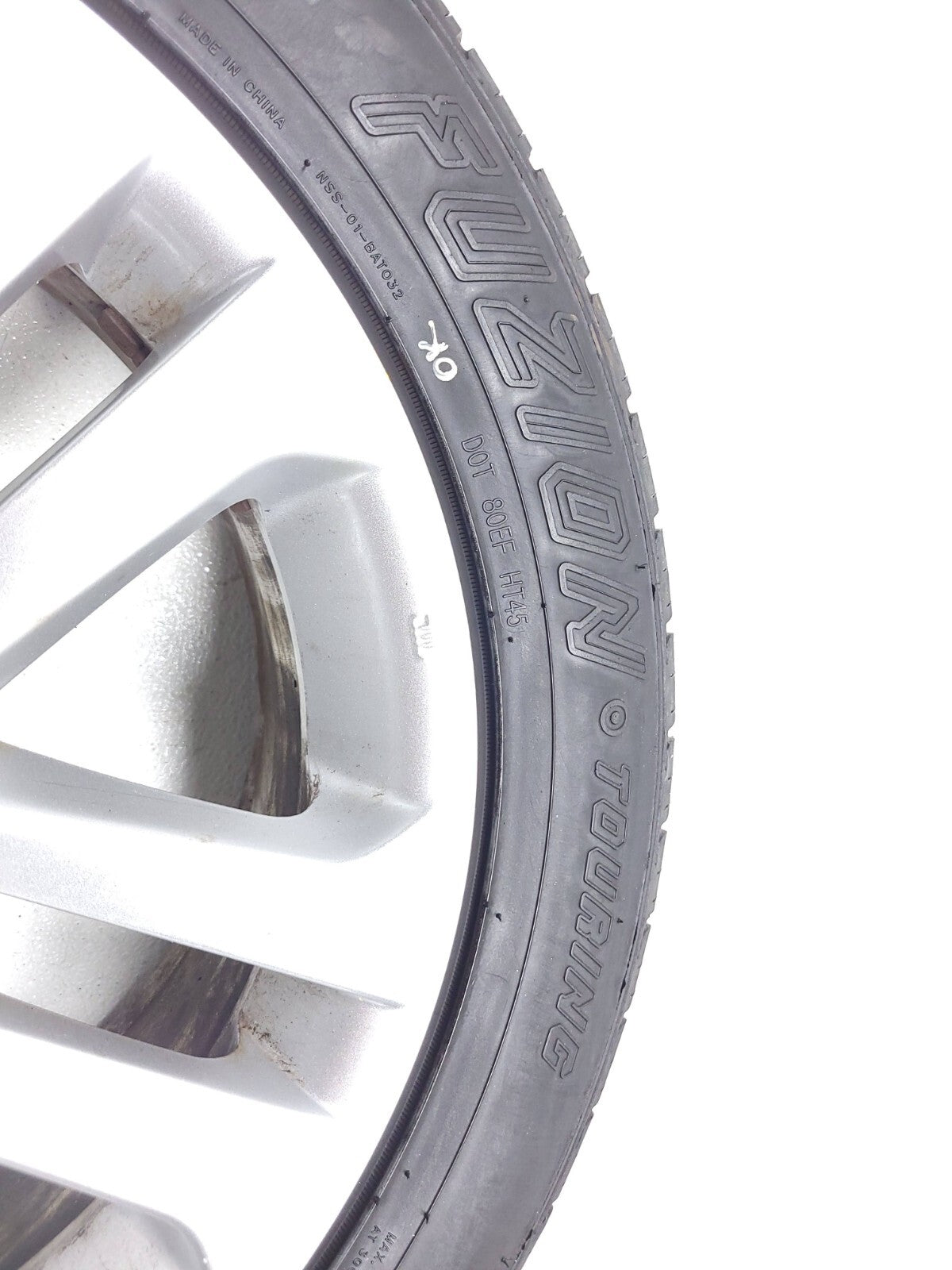 2012 Nissan Rogue Wheel Rim W/ Tire 215/55r17 8.5/32" Pair OEM