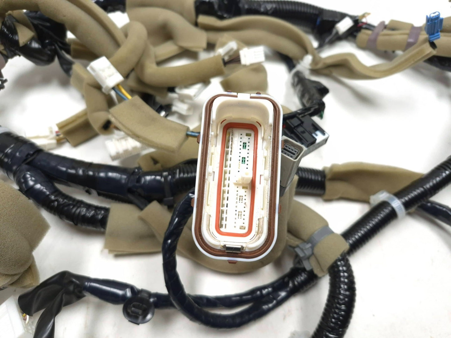 2015 Nissan Juke Dashboard Instrument Panel Wiring Harness OEM