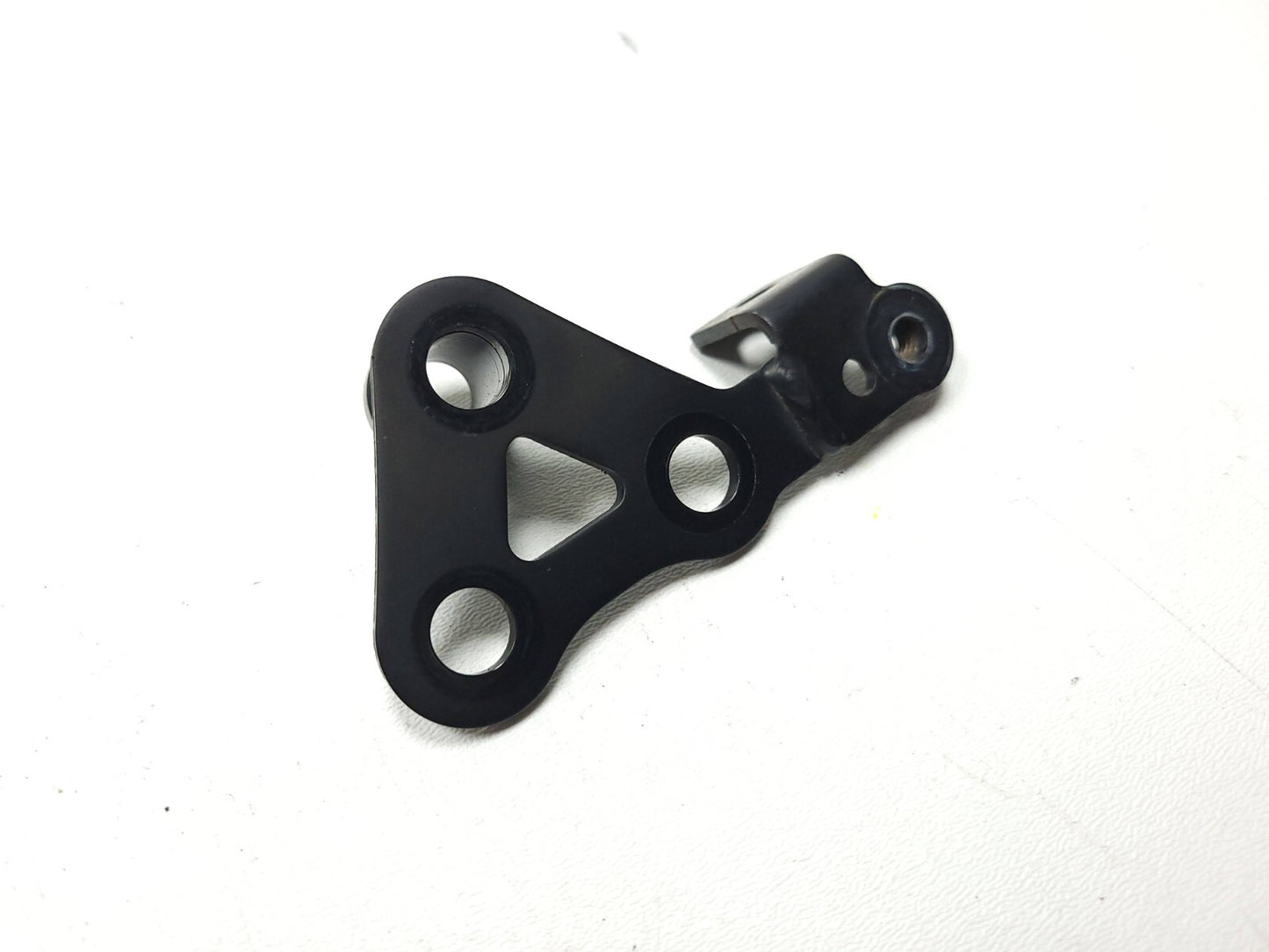 2015 - 2024 Yamaha Yzf-r3 Yzfr3 Engine Motor Mount Stay Bracket 2pcs OEM
