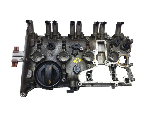2009 - 2012 Audi A4 Quattro Engine Motor Valve Cylinder Head Cover   2.0t OEM