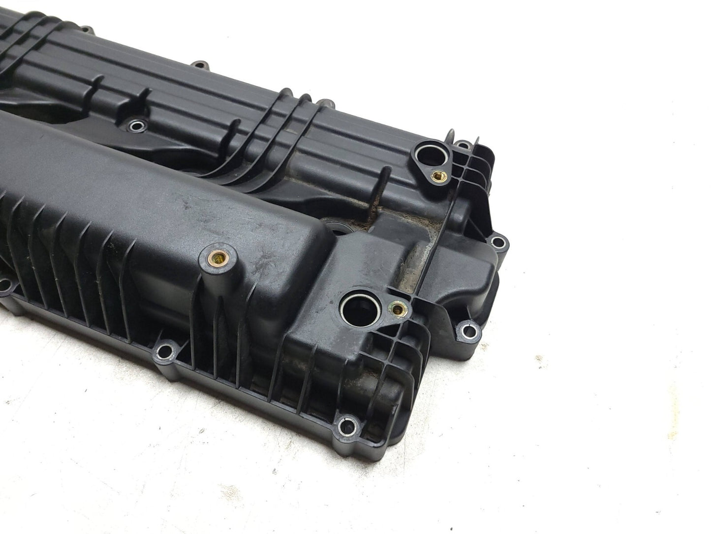 09-12 Hyundai Genesis Engine Valve Cover Left & Right Pair OEM 4.6l