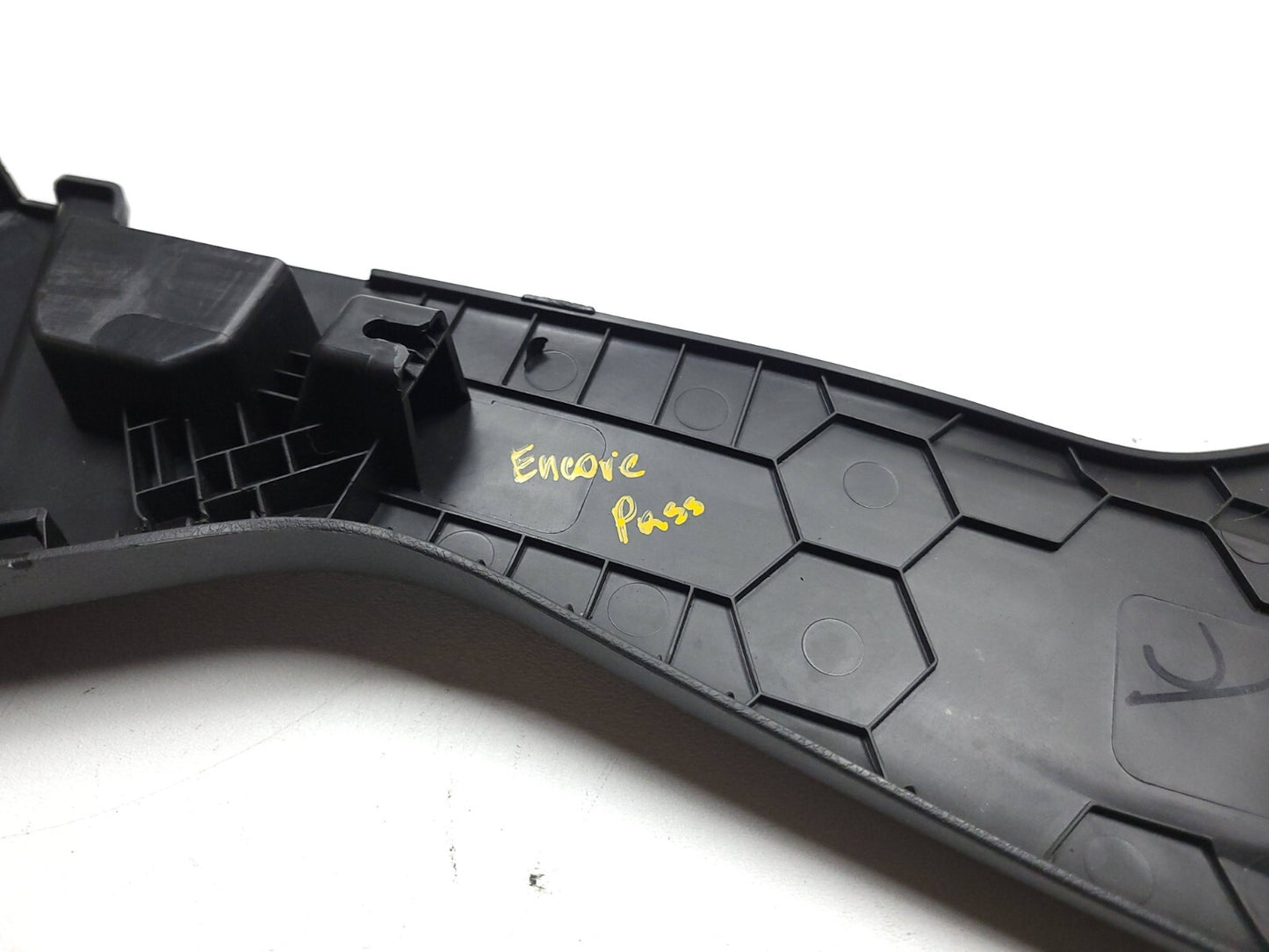 17 22 Buick Encore Seat Side Trim W/ Guide Sleeve Front Passenger Side Right OEM