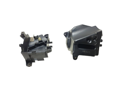 1998 - 2005 Yamaha V Star 650 Xvs650 Classic Tool Box & Battery Tray OEM