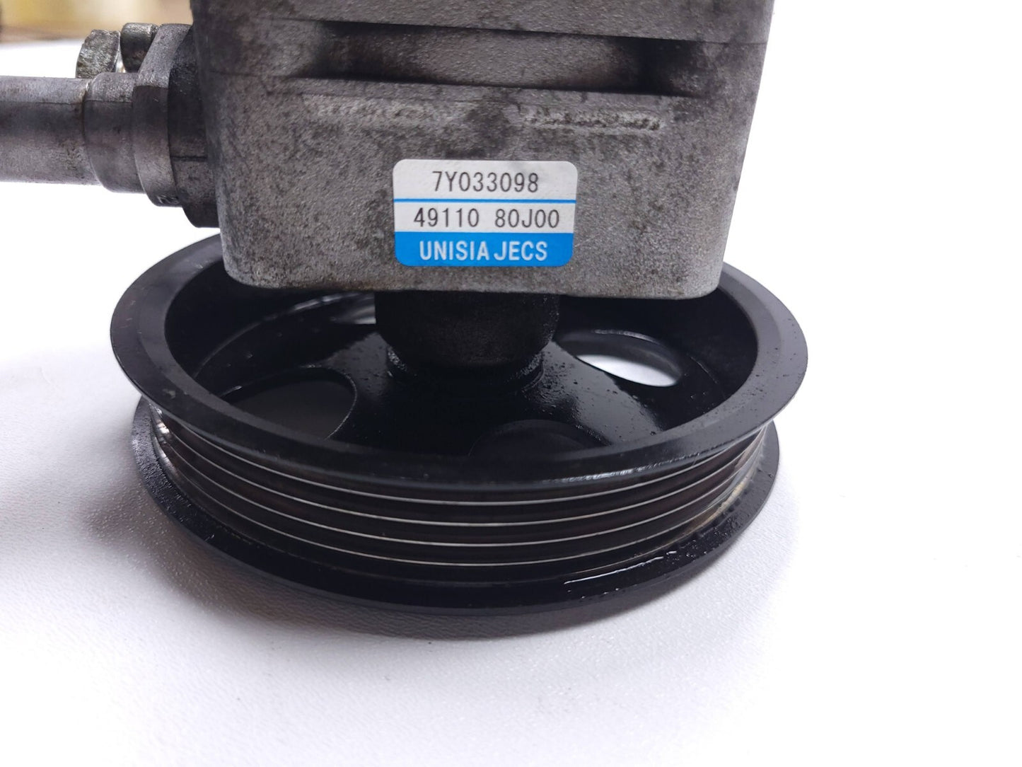 2007 - 2009 Suzuki Sx4 Power Steering Pump  OEM