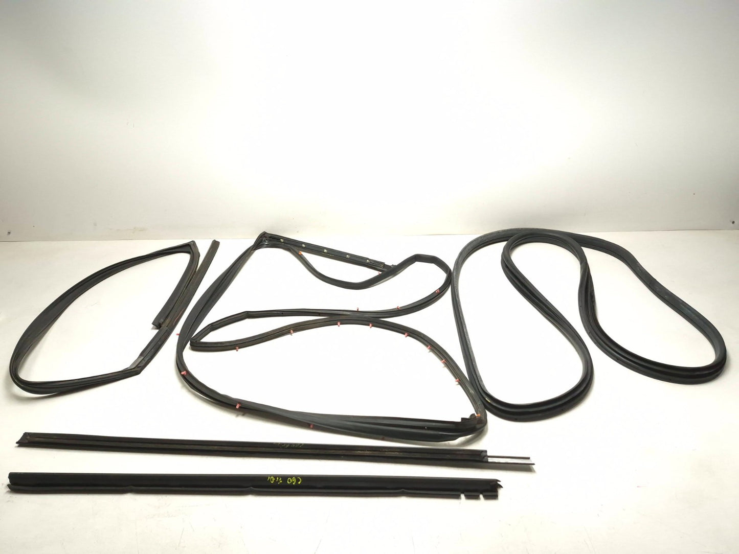 2007 Acura Tl Type-s Front Door Weatherstrip Seal Left Driver Side Set OEM
