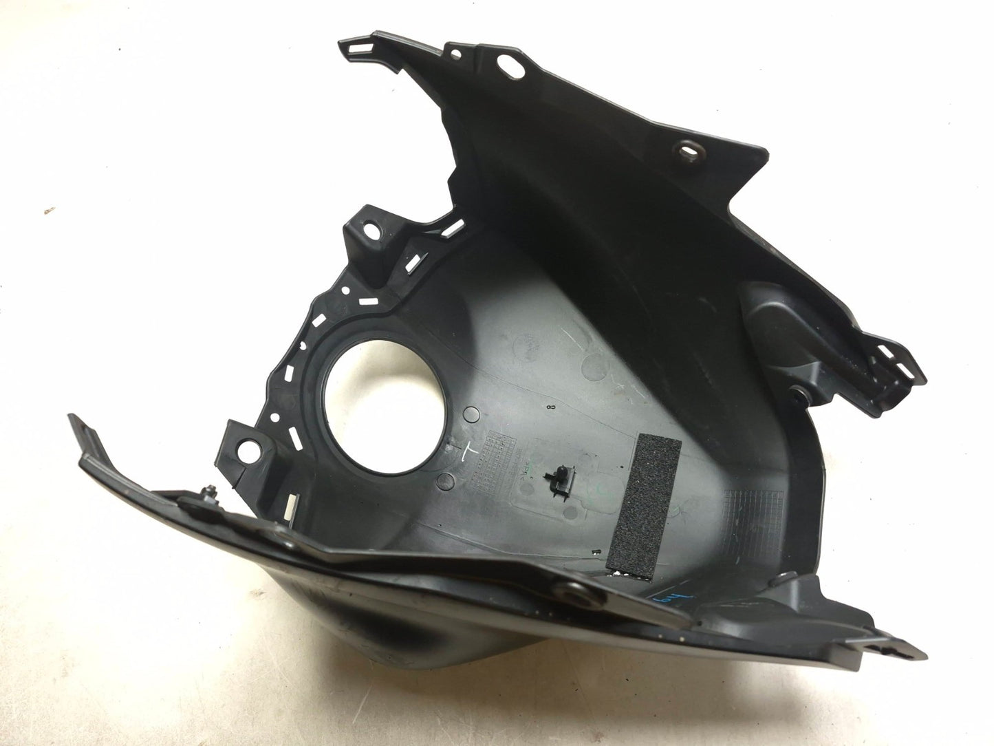 2025 Yamaha Yzf R3 Fuel Tank Cover OEM