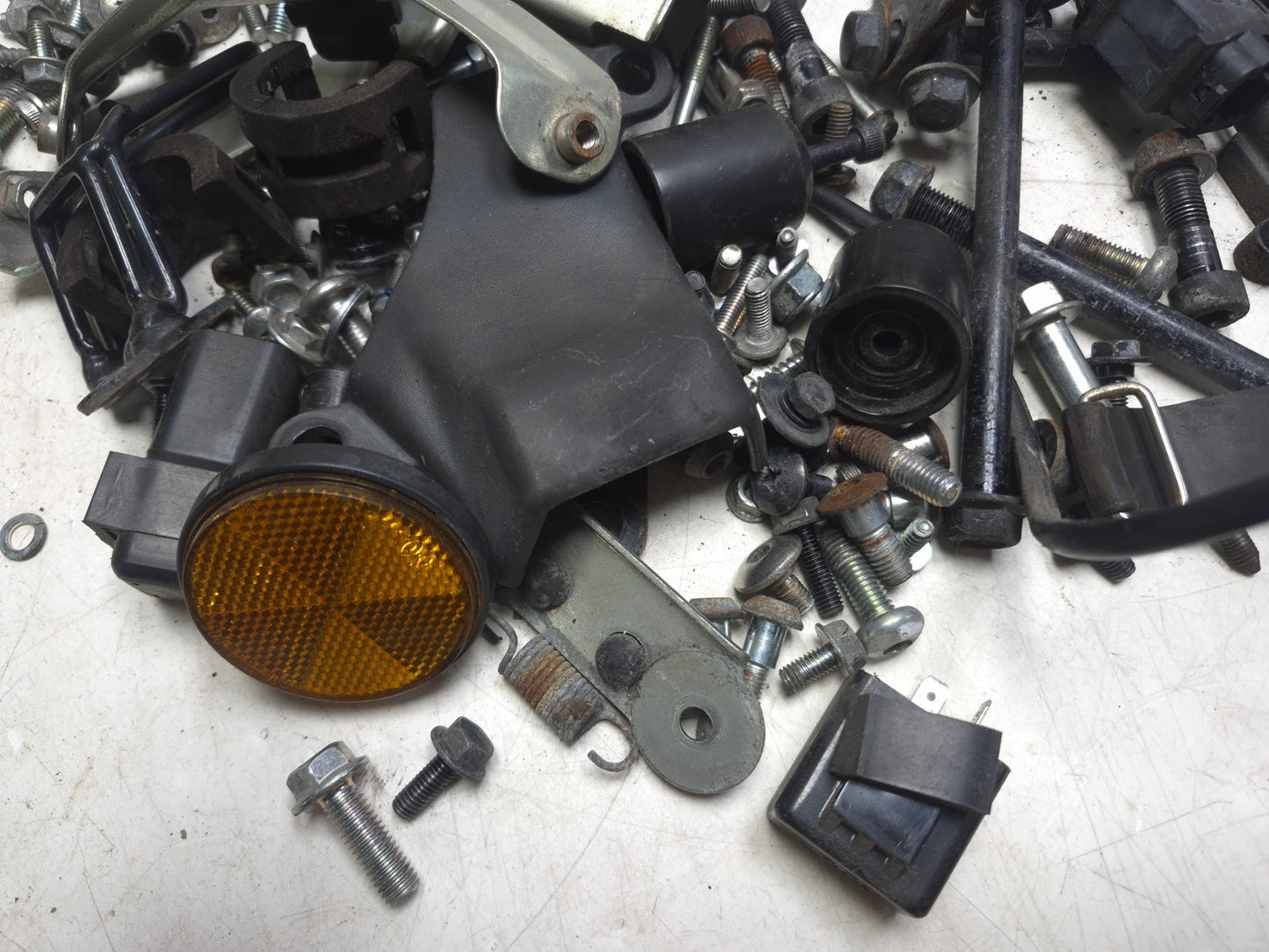 2015 Suzuki Gw250 Misc Bolt & Hardware Bracket OEM