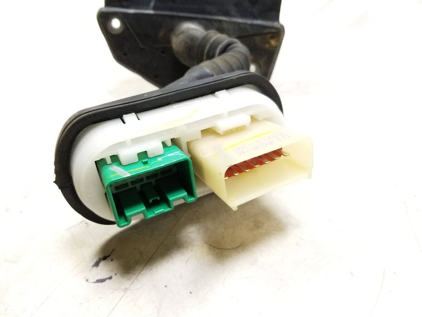 2007-2012 Dodge Caliber Door Wire Harness Front Passenger Side Right OEM