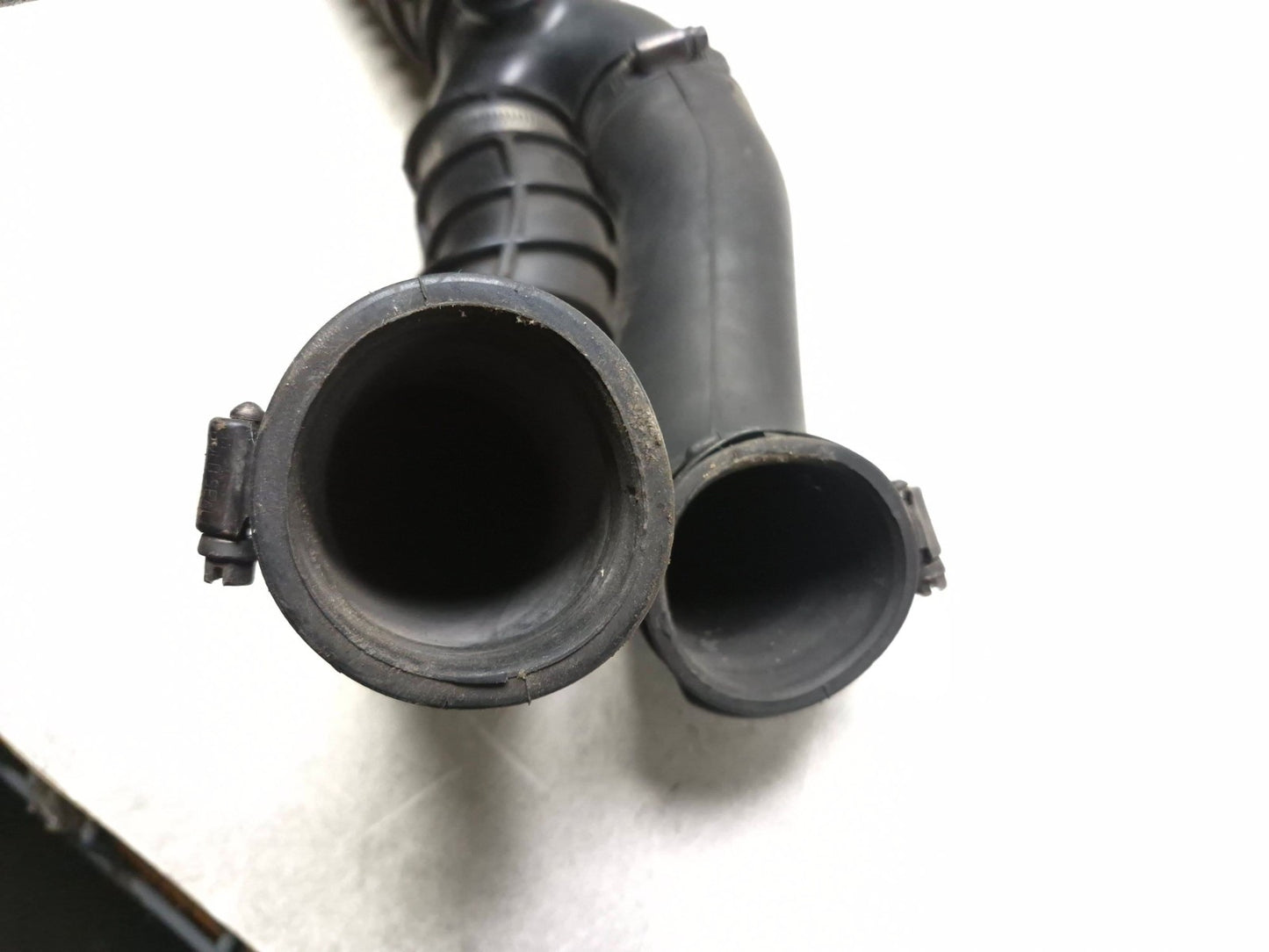 OEM 87-96 Ford Bronco 5.0l Air Intake Dual Duct Tube W/ Air Meter Sensor