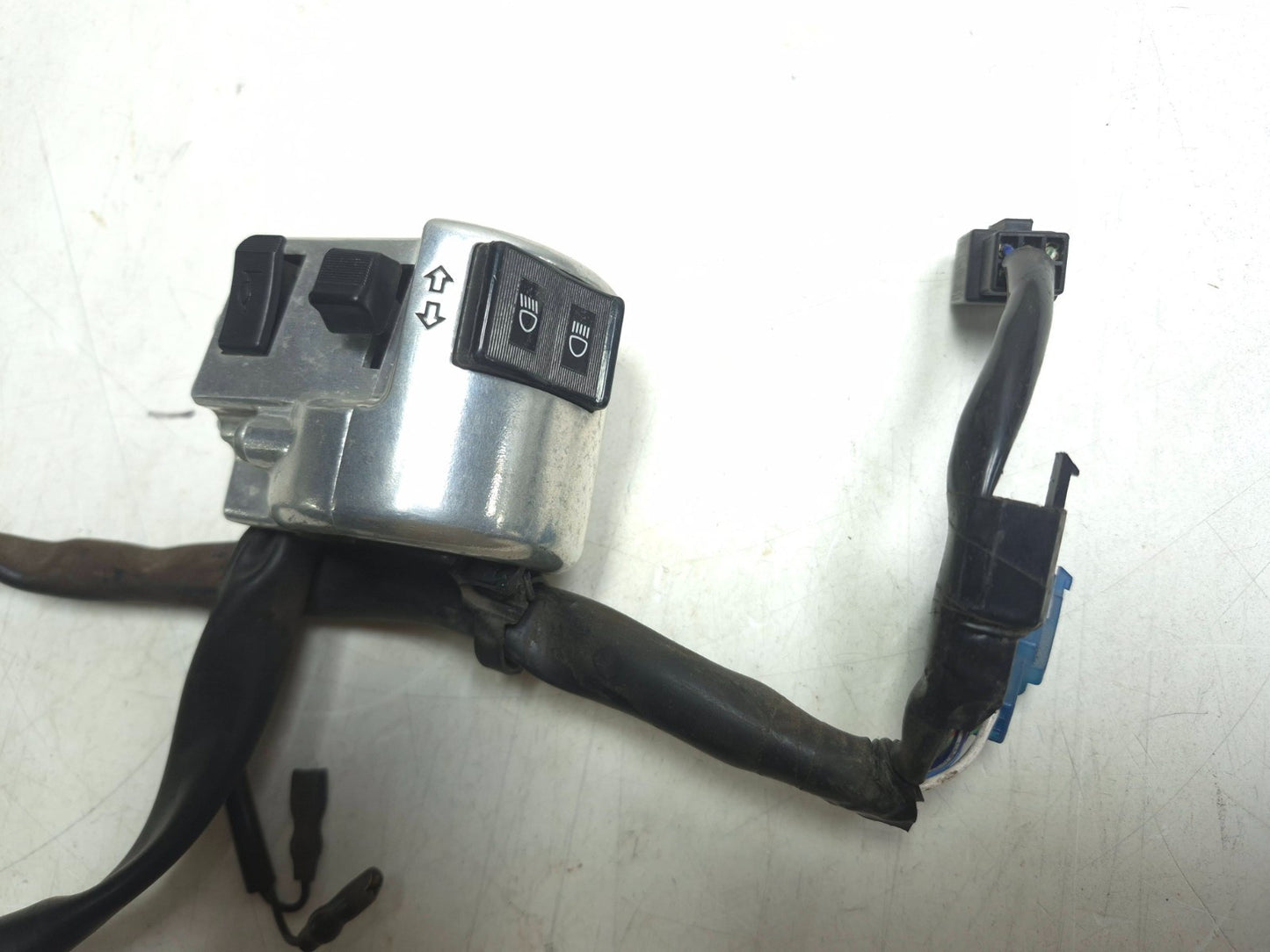 2009 Honda Shadow Spirit Vt750 Left Handlebar Headlight Turn Signal Switch OEM