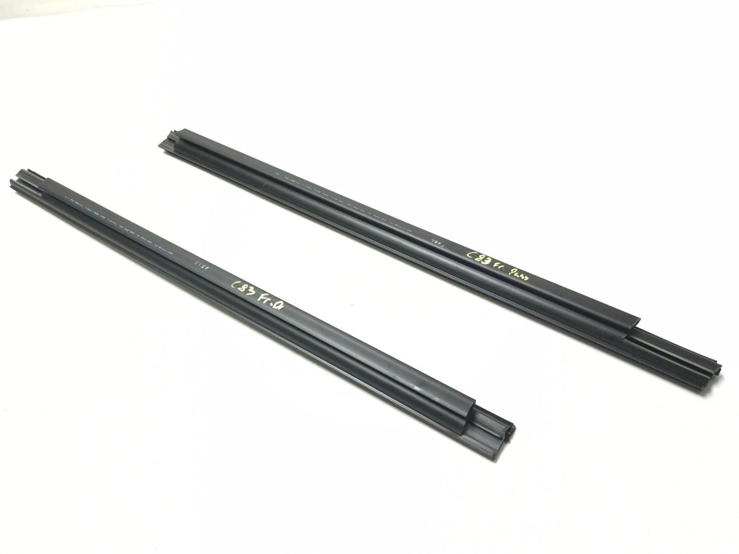 2011 BMW 750li Front Door Inner Weatherstrip Seal Belt Left & Right Pair OEM
