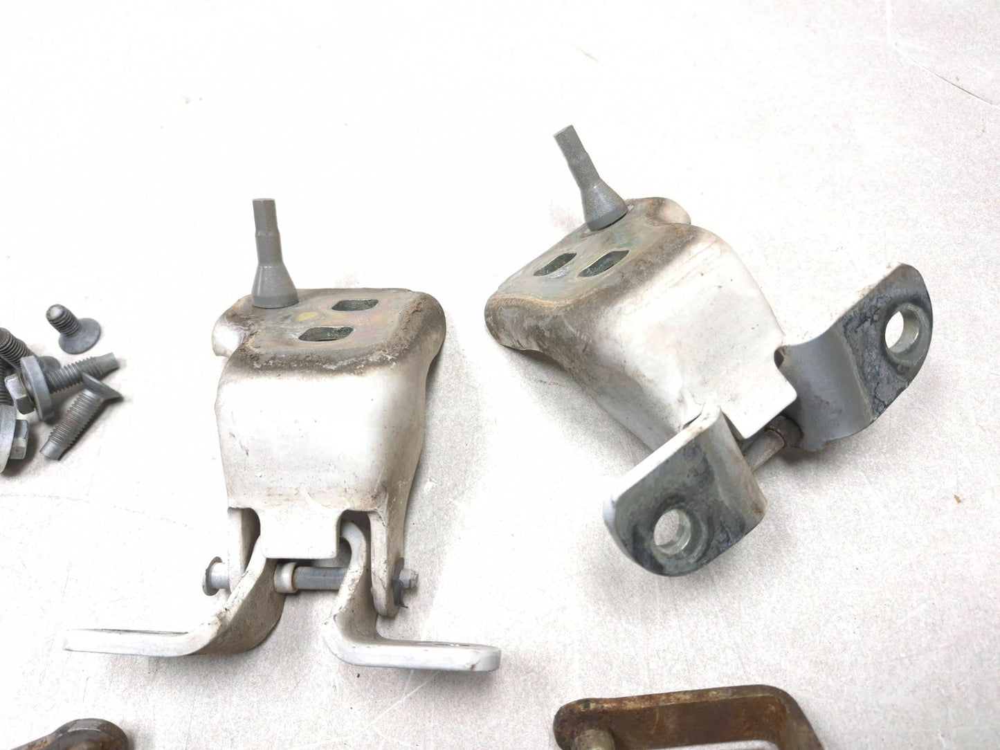 2013 Ford Transit Connect Front Door Hinge Passenger Side Right OEM