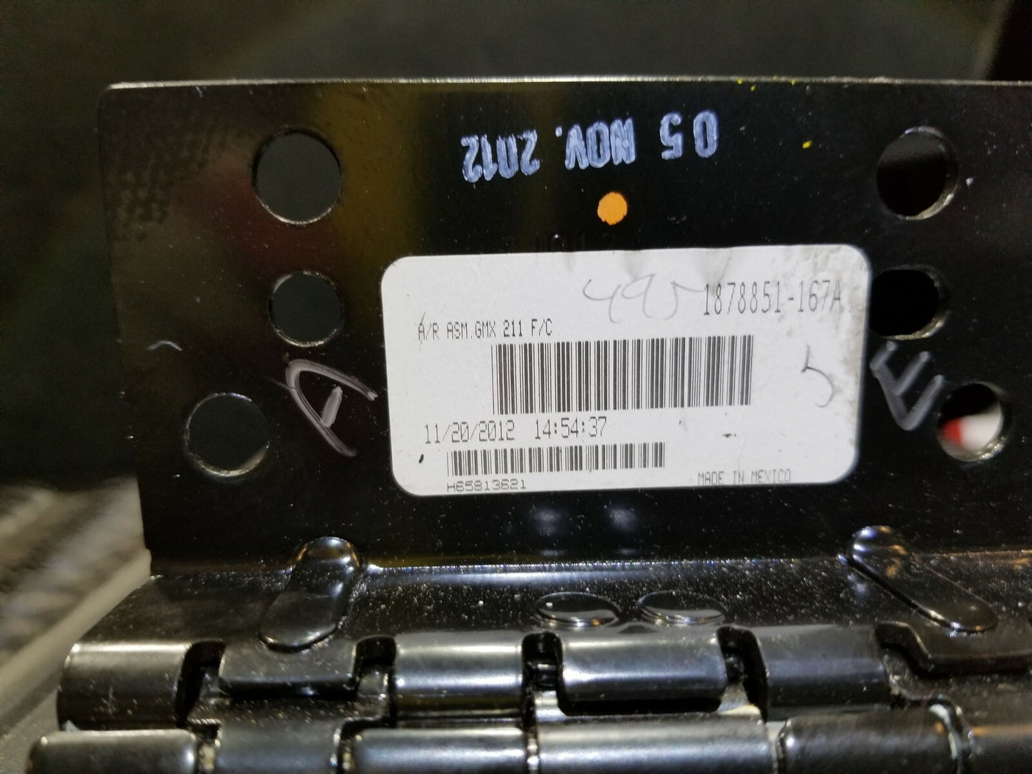 07 08 09 10 11 12 13 Chevy Impala Center Console Armrest Arm Rest Lid OEM