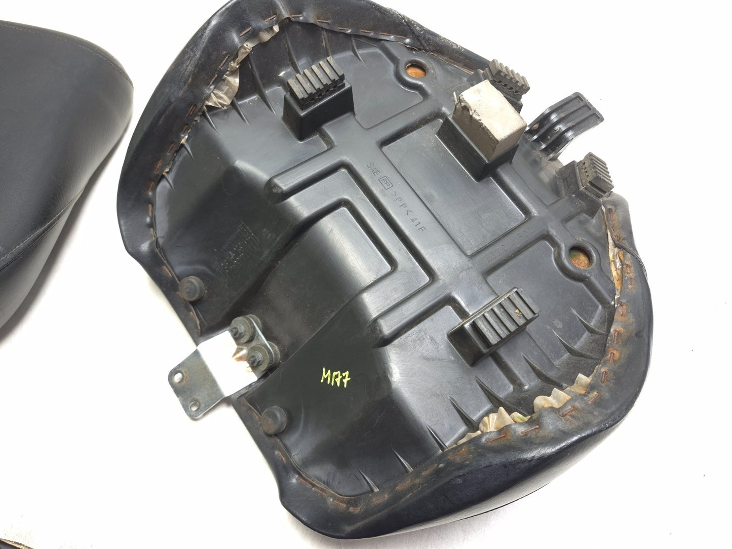 2004 Suzuki Intruder Vl800 Boulevard C50 Seat Front & Rear OEM