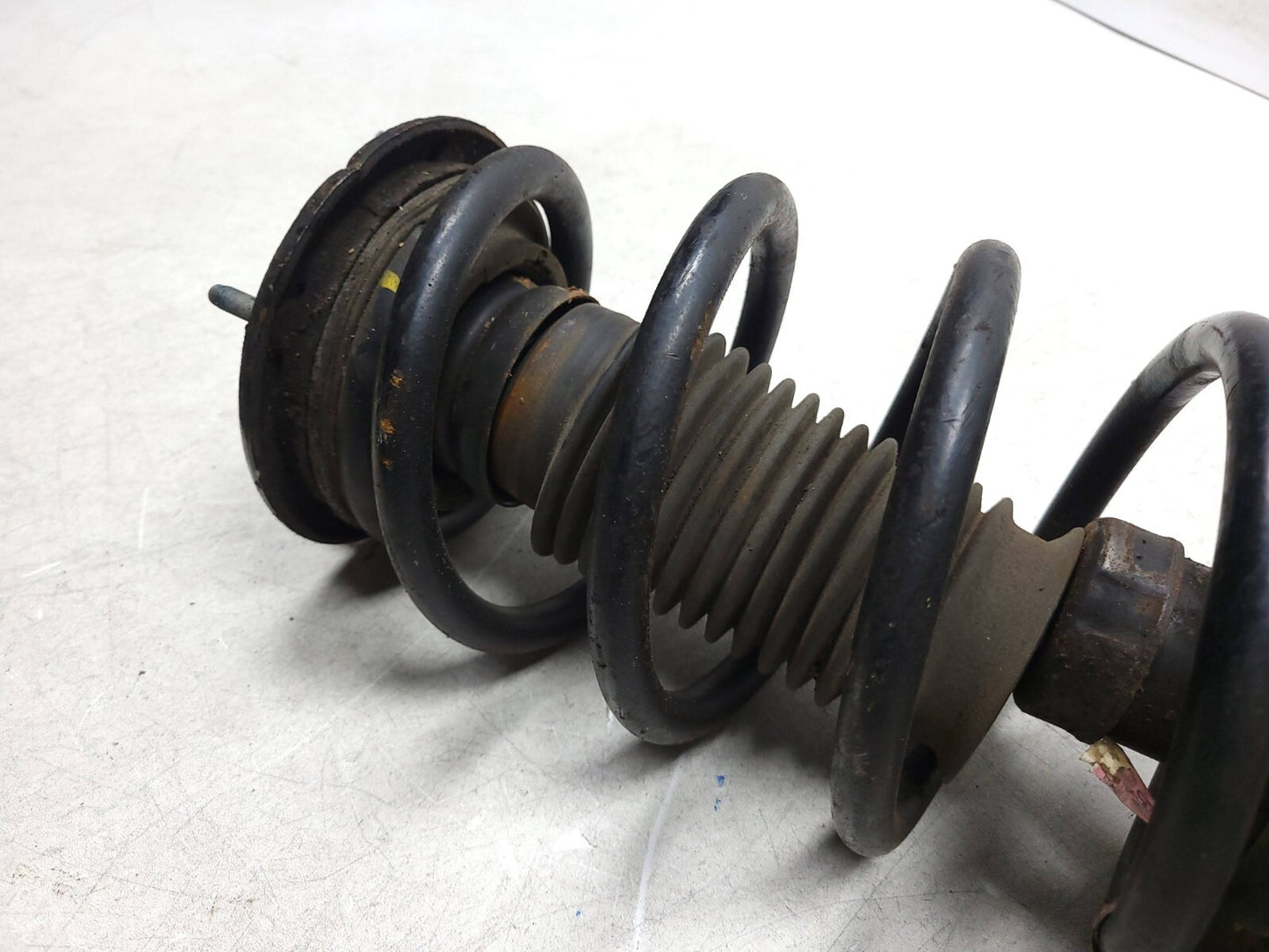 2010 Lincoln MKT Front Shock Strut Absorber Left & Right Pair OEM