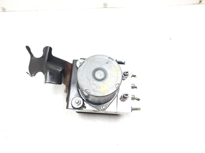 2015 Infiniti Q60 ABS Anti Lock Brake Pump OEM