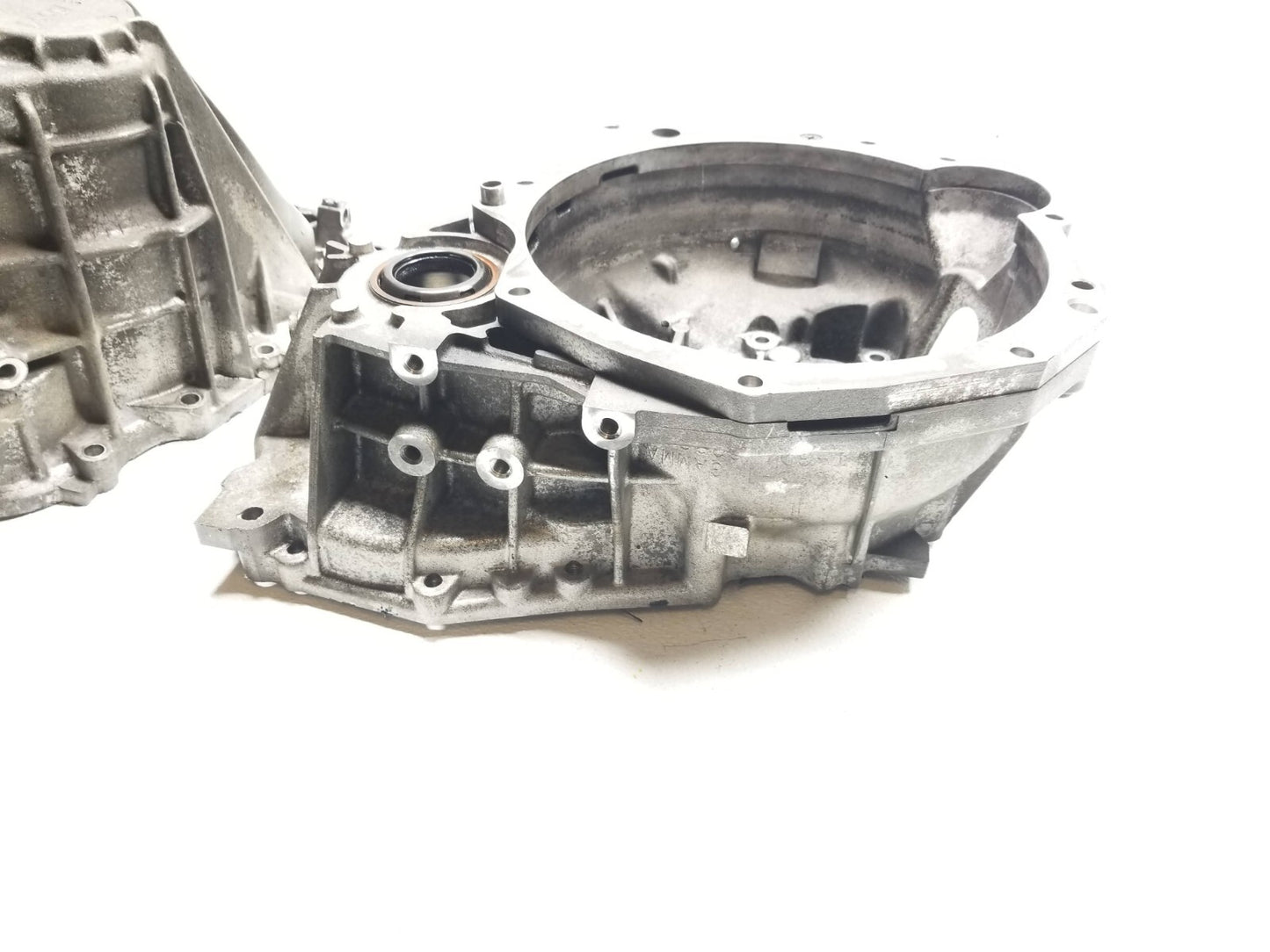 2016 Hyundai Veloster Manual Transmission Case **m6cf3-1** OEM