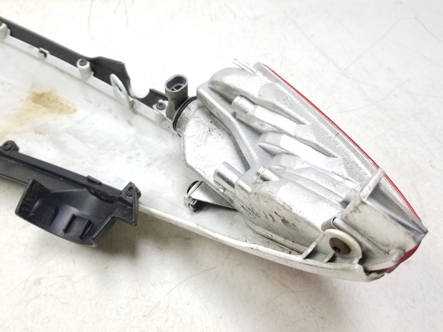 2017 - 2021 Piaggio Bv 350 Rear Right Side Fairing & Tail Light 3pcs OEM