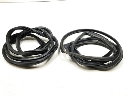 17 18 Kia Forte Door Wheatherstrip Seal Rear Passenger Side Right Pair OEM