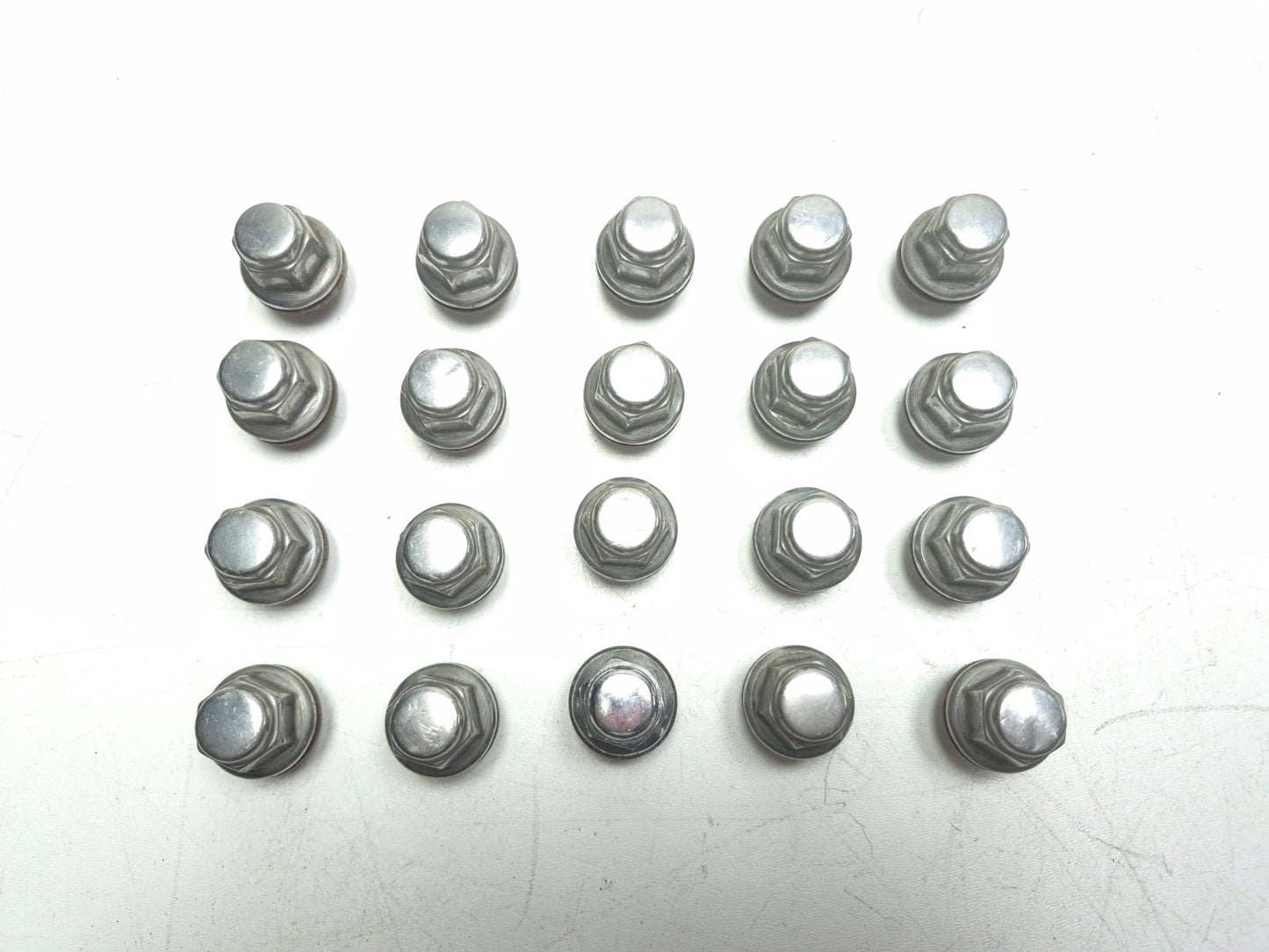 2005 Toyota Corolla Ce Wheel Rim Nut Bolt 20 Pcs OEM