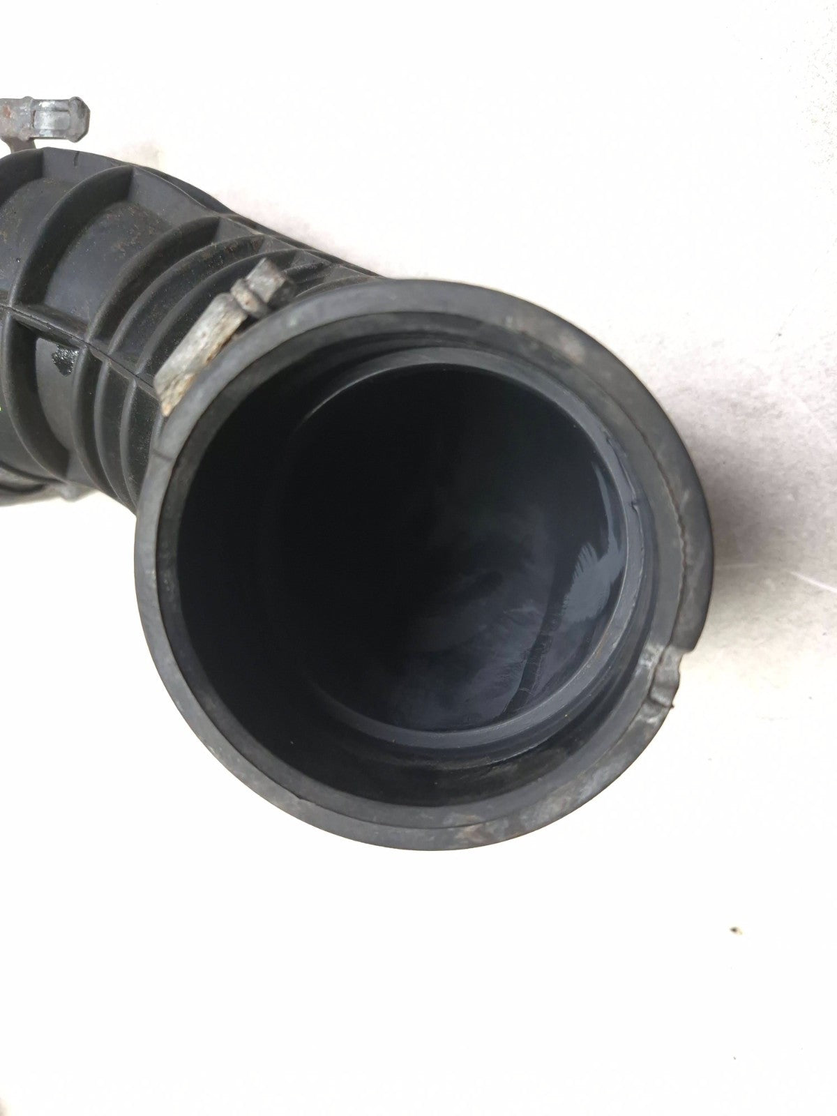 2007 Saab 9-5 Aero Mass Air Flow Sensor W/ Air Intake Hose OEM