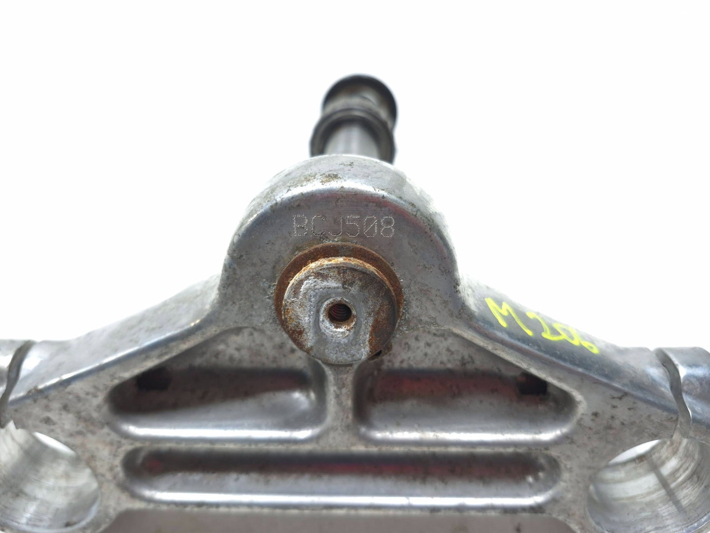 2004-2016 Harley-davidson Sportster Xl883 Triple Tree Lower 46127-04 OEM
