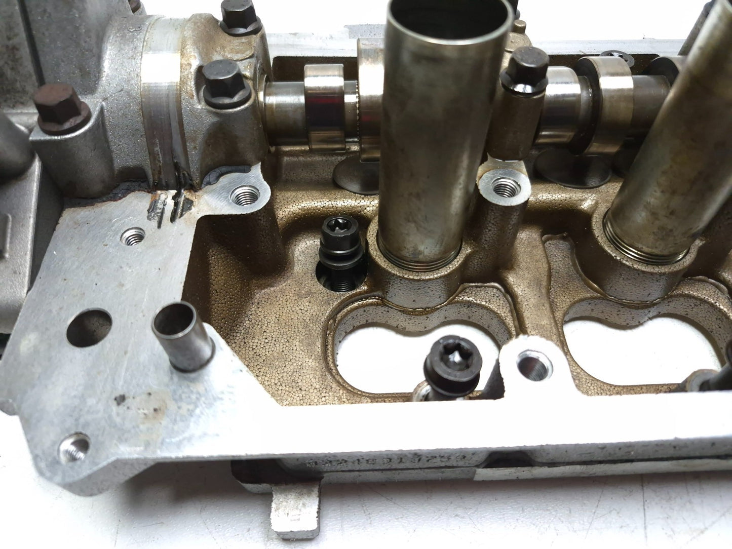 2014 Fiat 500l Exhaust Camshaft Cam Carrier Housing OEM