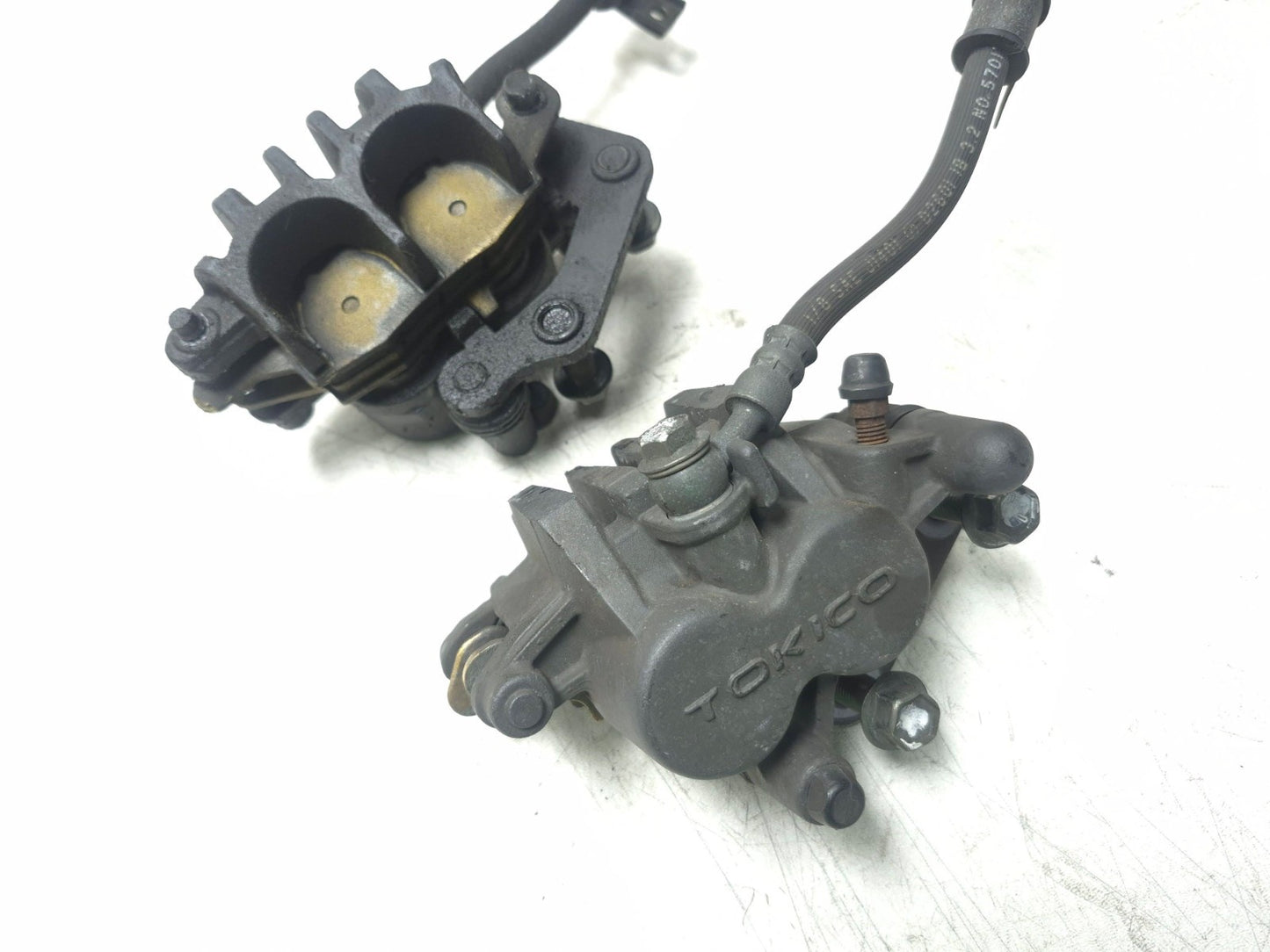 1999 Suzuki Katana 750 Gsx750f Front Brake Caliper Left & Right Pair OEM