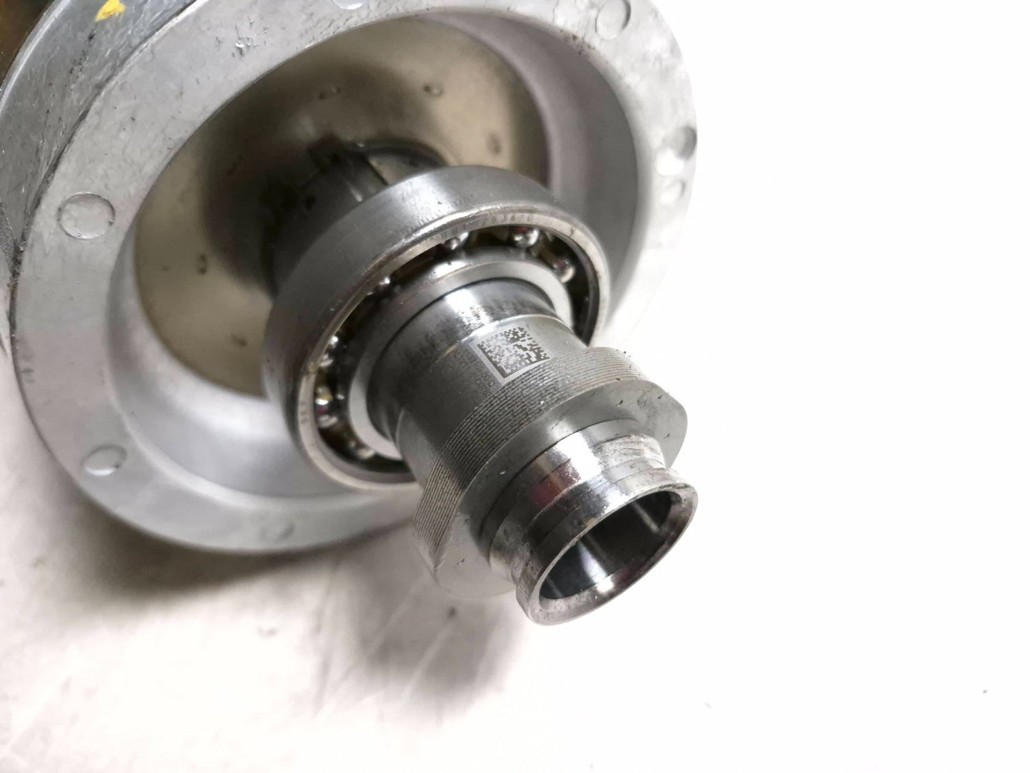 2021 Tesla Model 3 Front Differntial Gear Input Shaft OEM